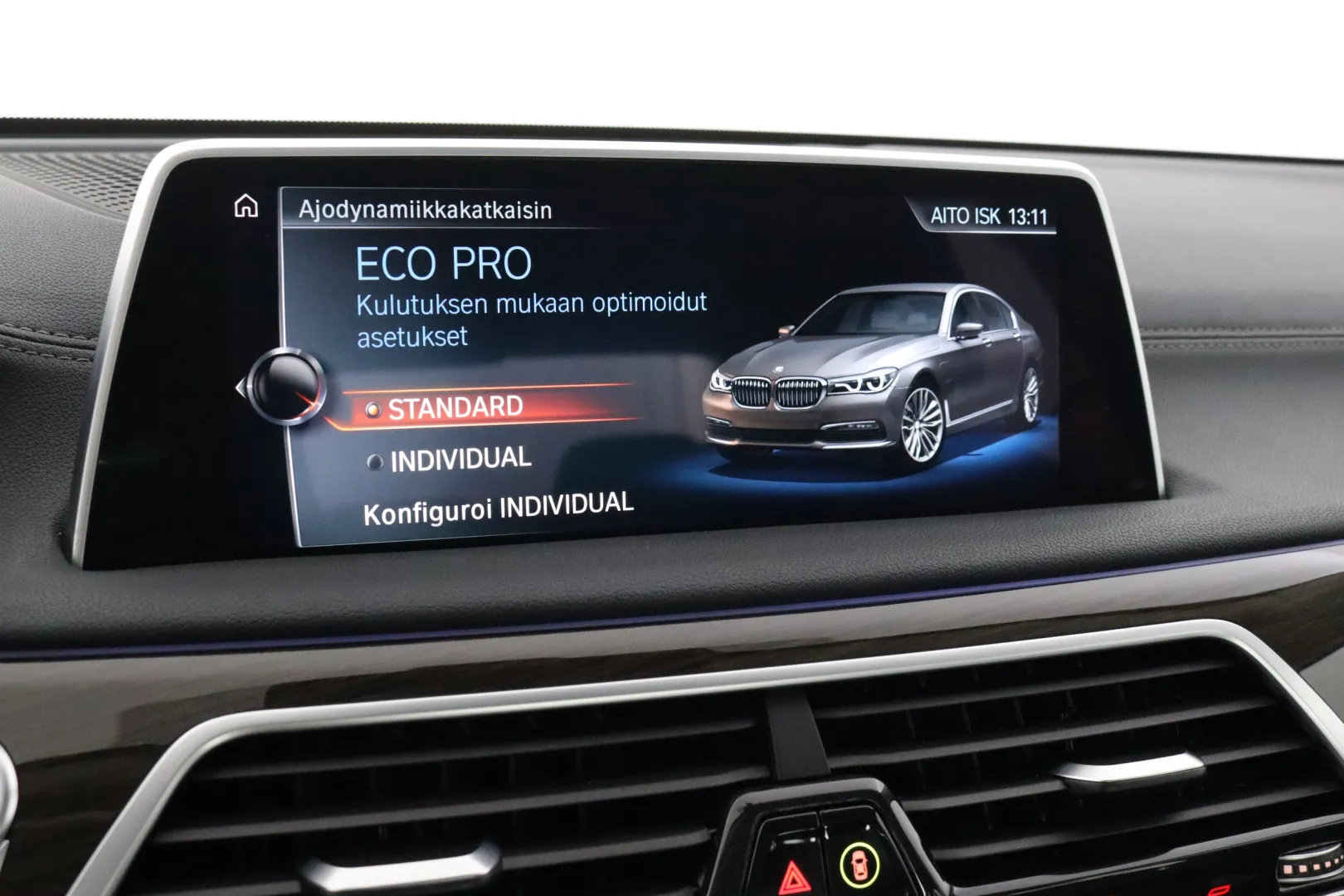 BMW 740 CKK-283 carousel image