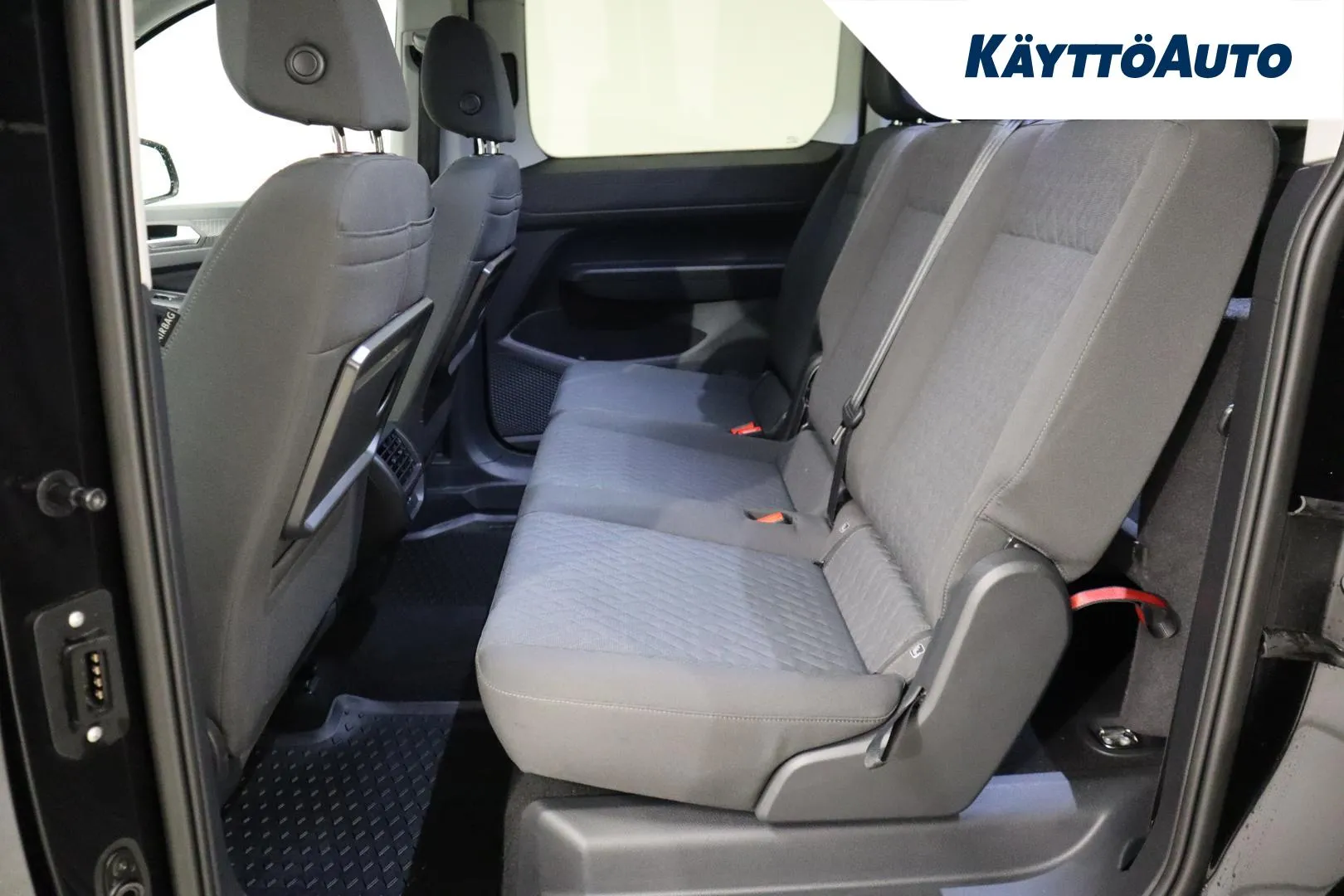 Volkswagen Caddy Maxi CRB-317 carousel image