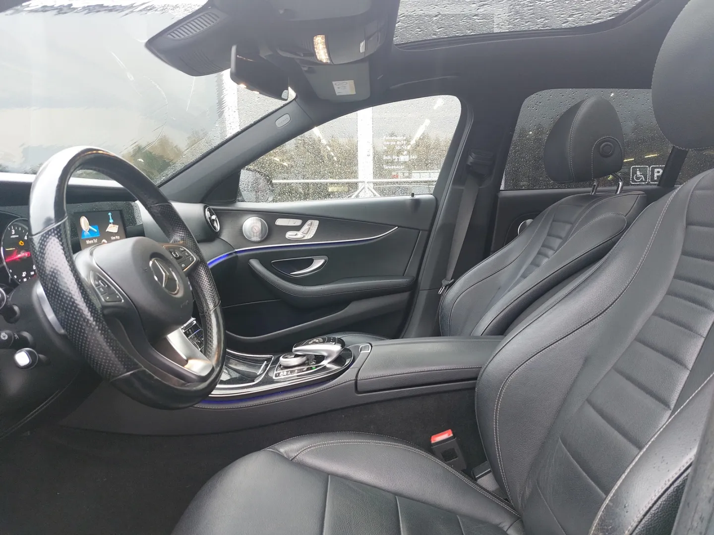 MERCEDES-BENZ E OXV-604 carousel image