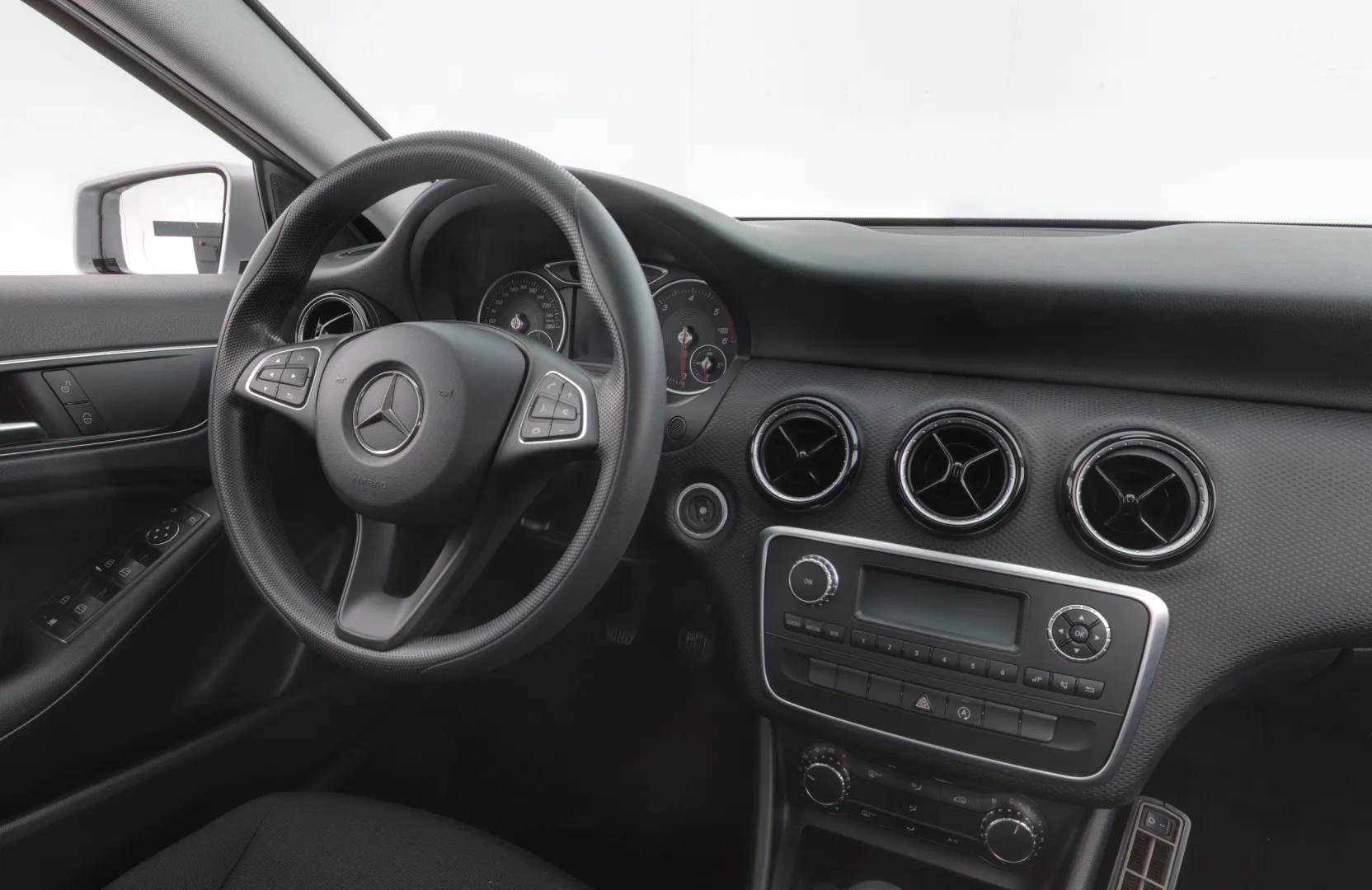 MERCEDES-BENZ A SRA-559 carousel image