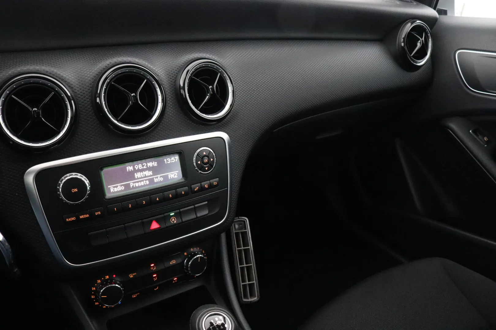 MERCEDES-BENZ A SRA-559 carousel image