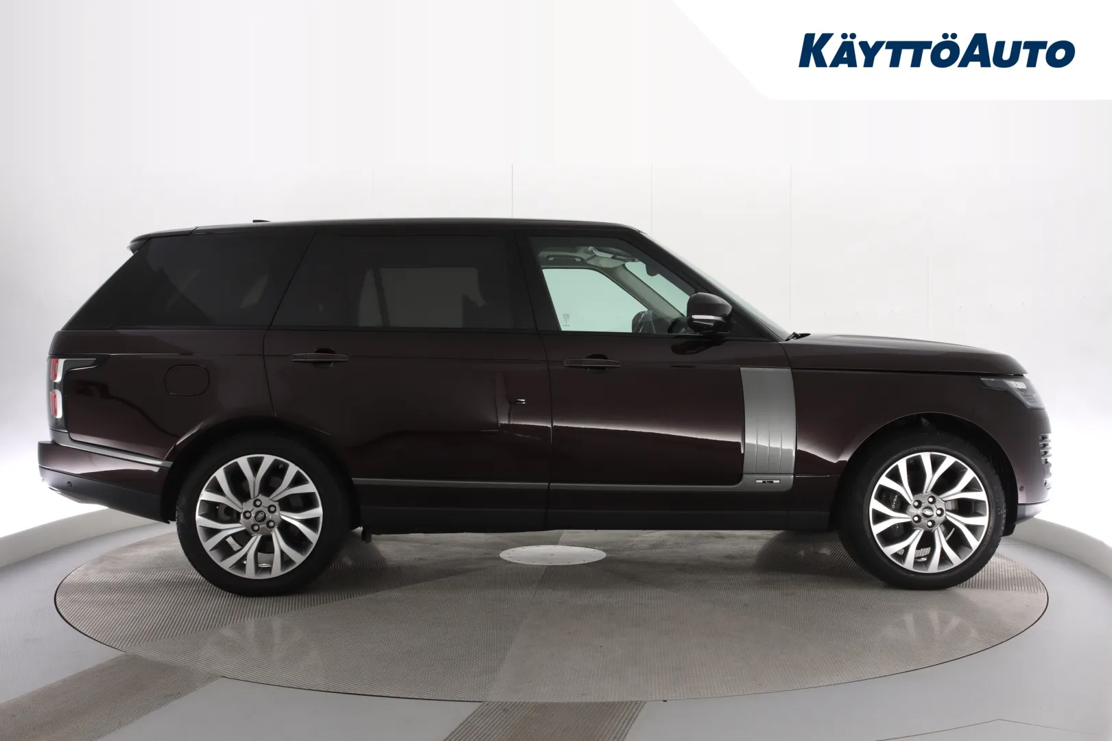 LAND ROVER Range Rover CON-208 carousel image