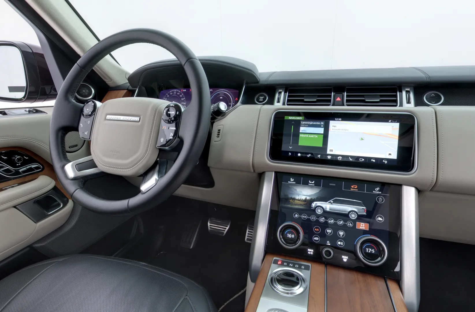 LAND ROVER Range Rover CON-208 carousel image