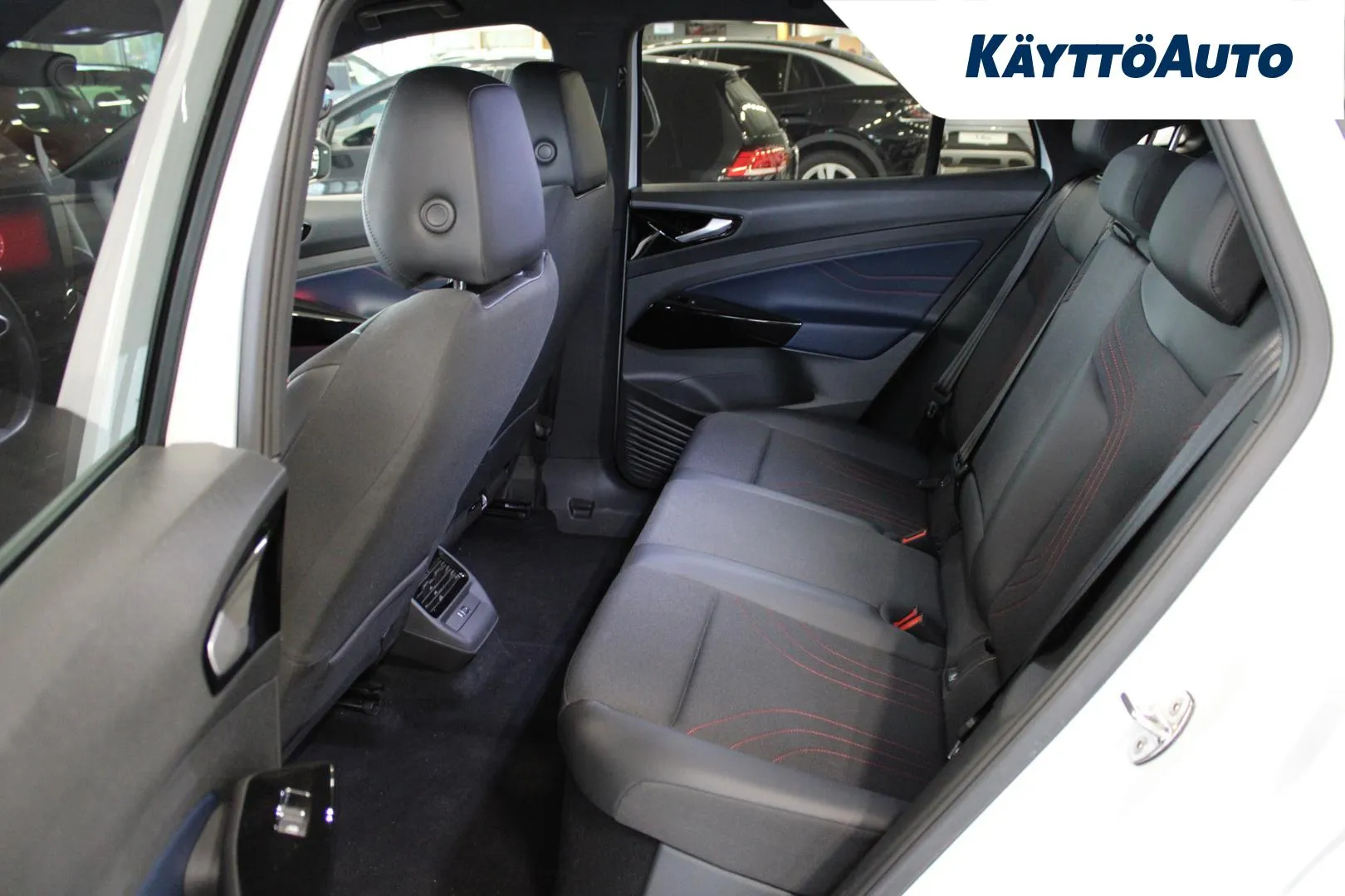 VOLKSWAGEN ID.5 YLE-713 carousel image