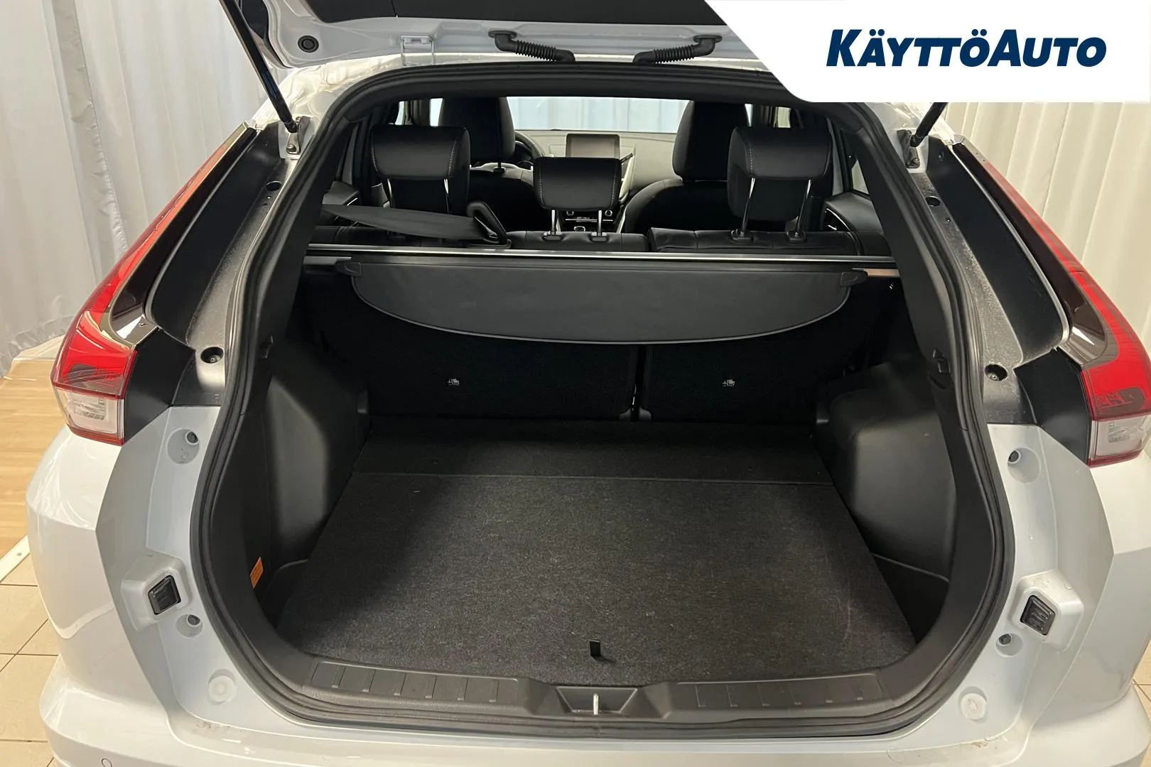 Mitsubishi Eclipse Cross SPH-544 carousel image