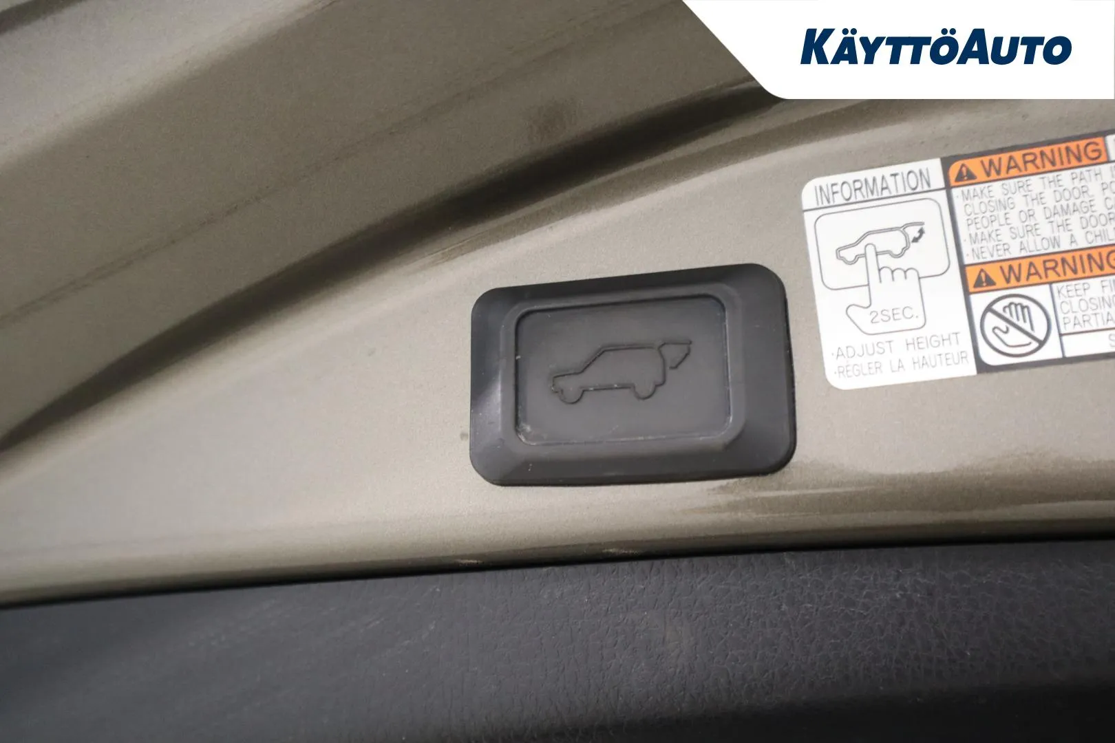 TOYOTA RAV4 JLC-626 carousel image