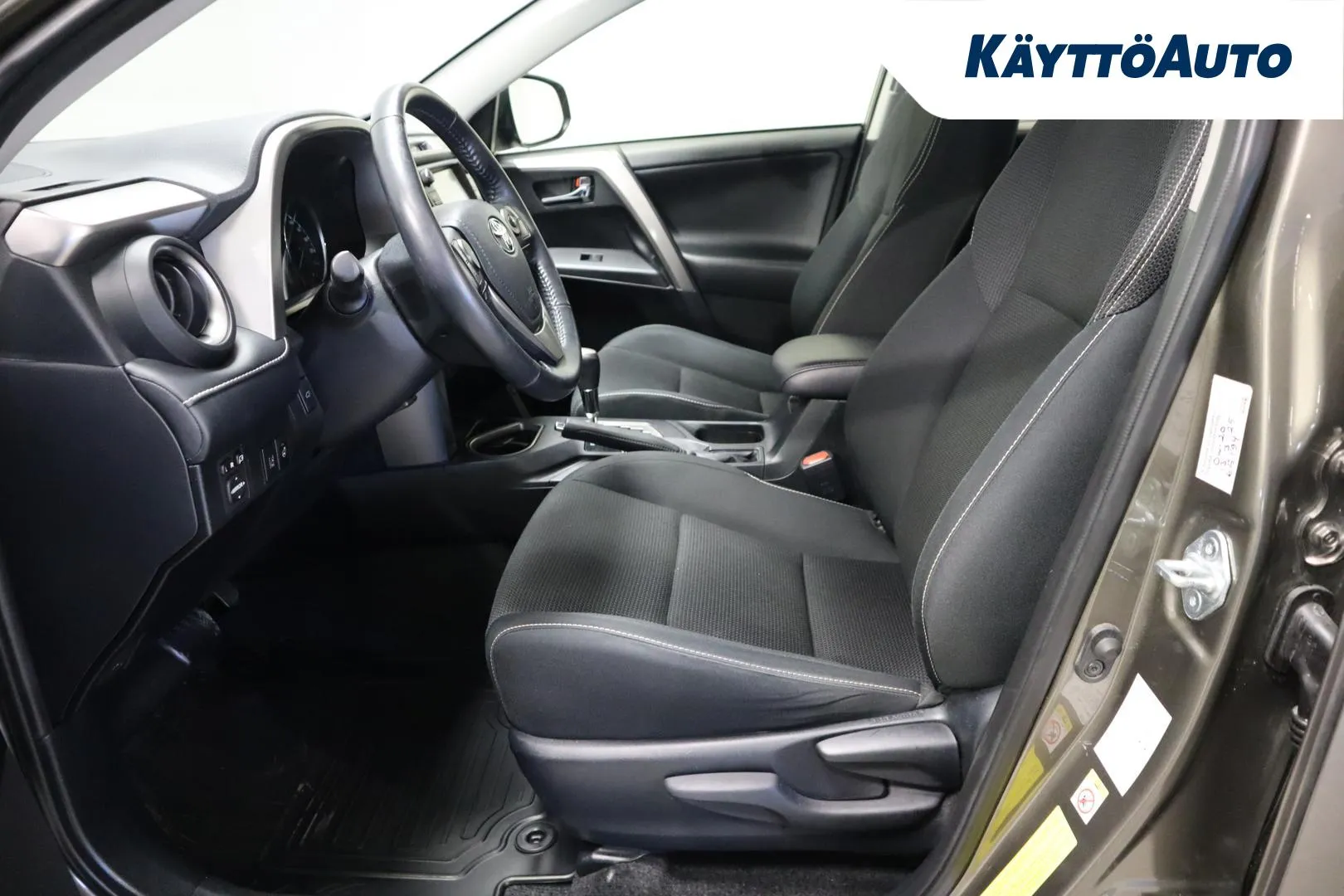 TOYOTA RAV4 JLC-626 carousel image
