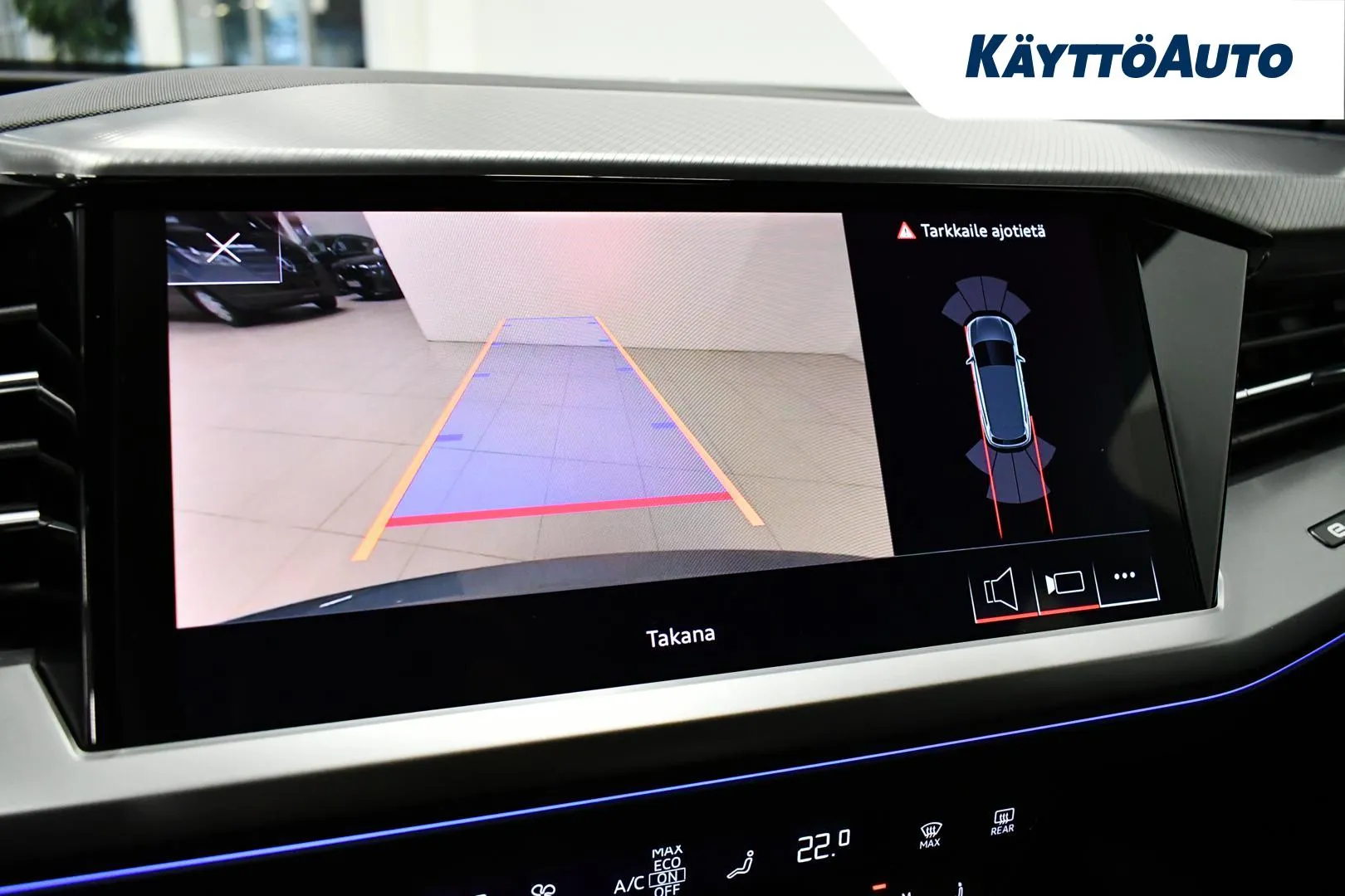 AUDI Q4 e-tron FRM-242 carousel image