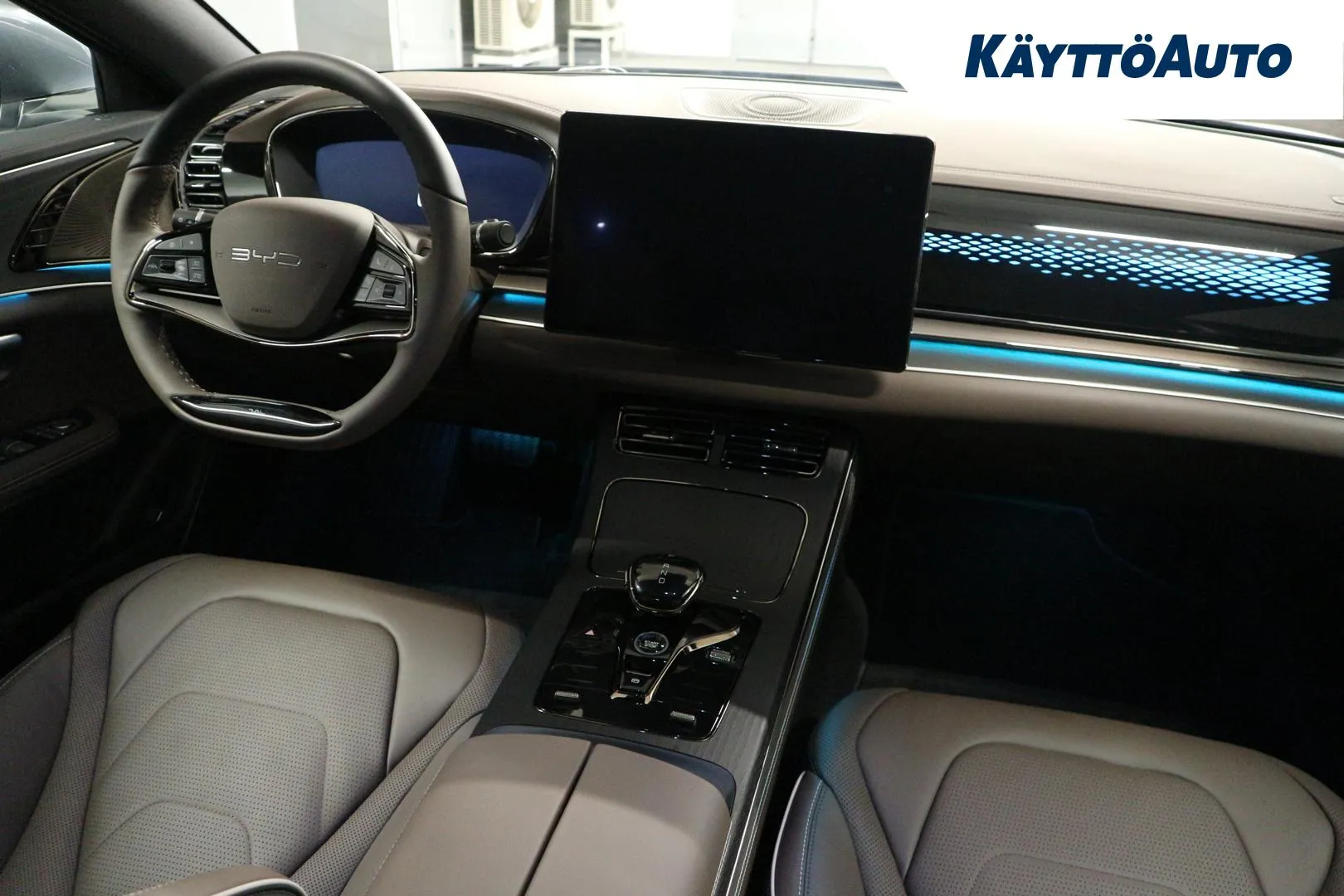 BYD HAN NNC-719 carousel image