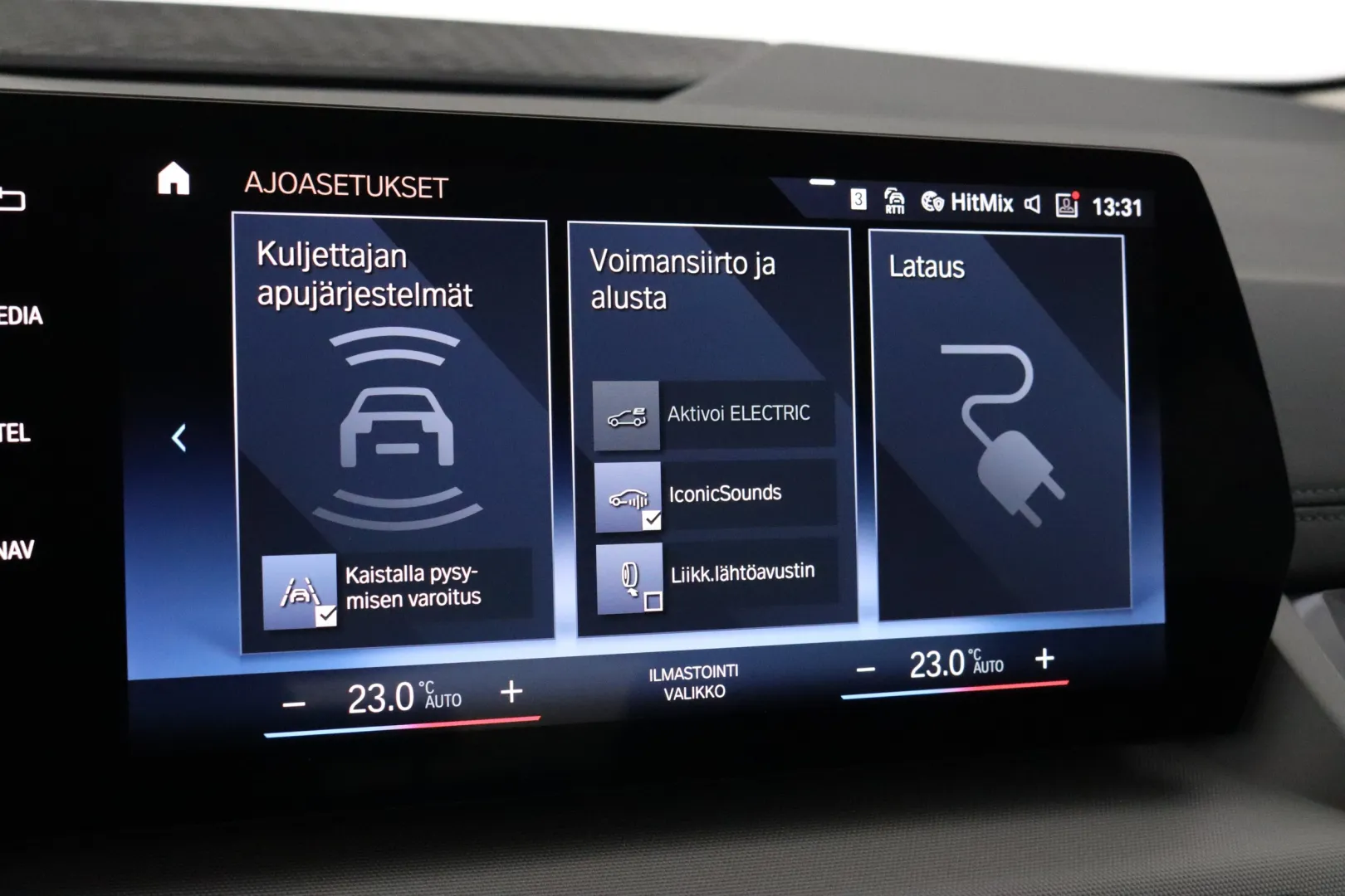 BMW 225 NNL-670 carousel image