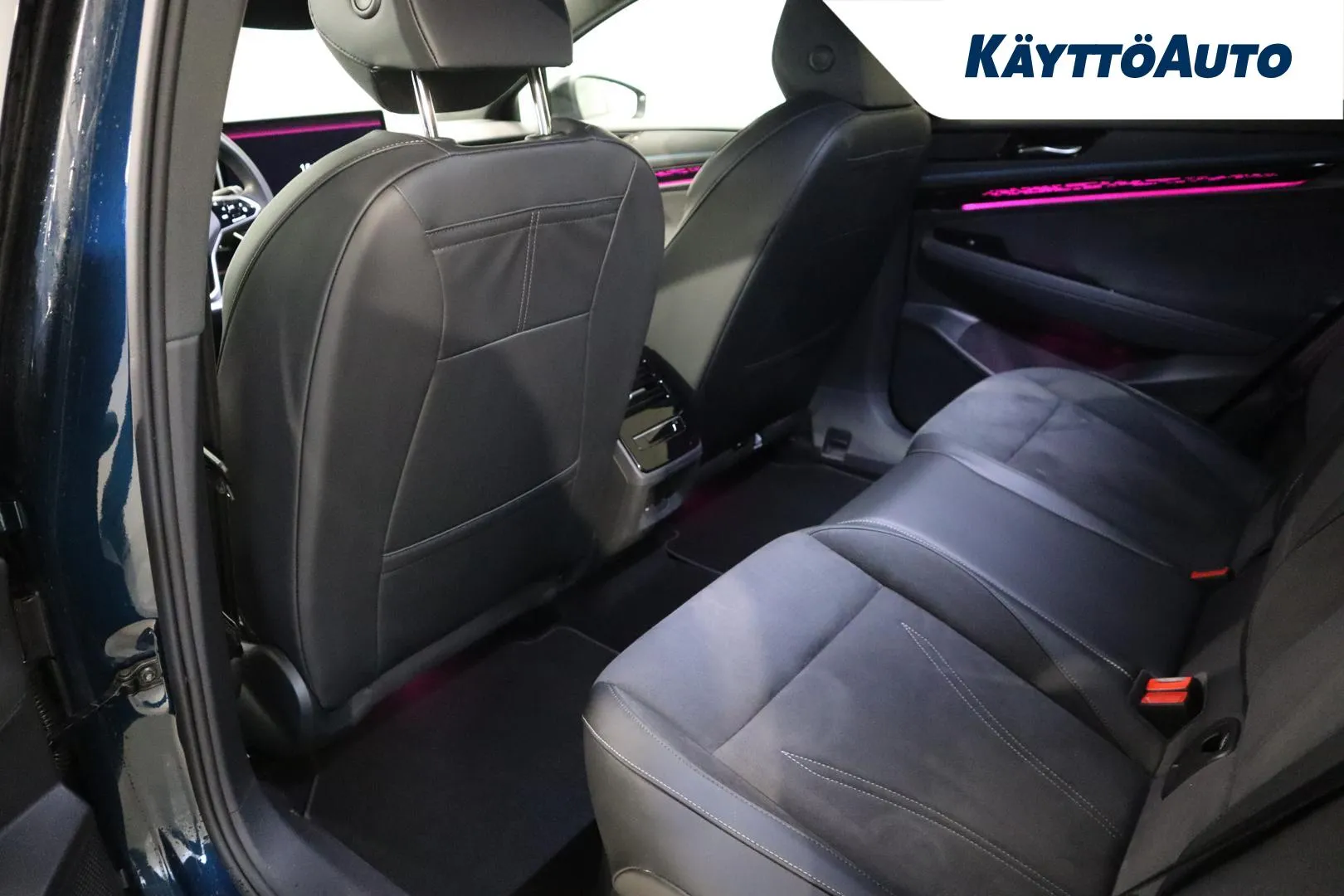 Volkswagen ID.7 XSJ-137 carousel image