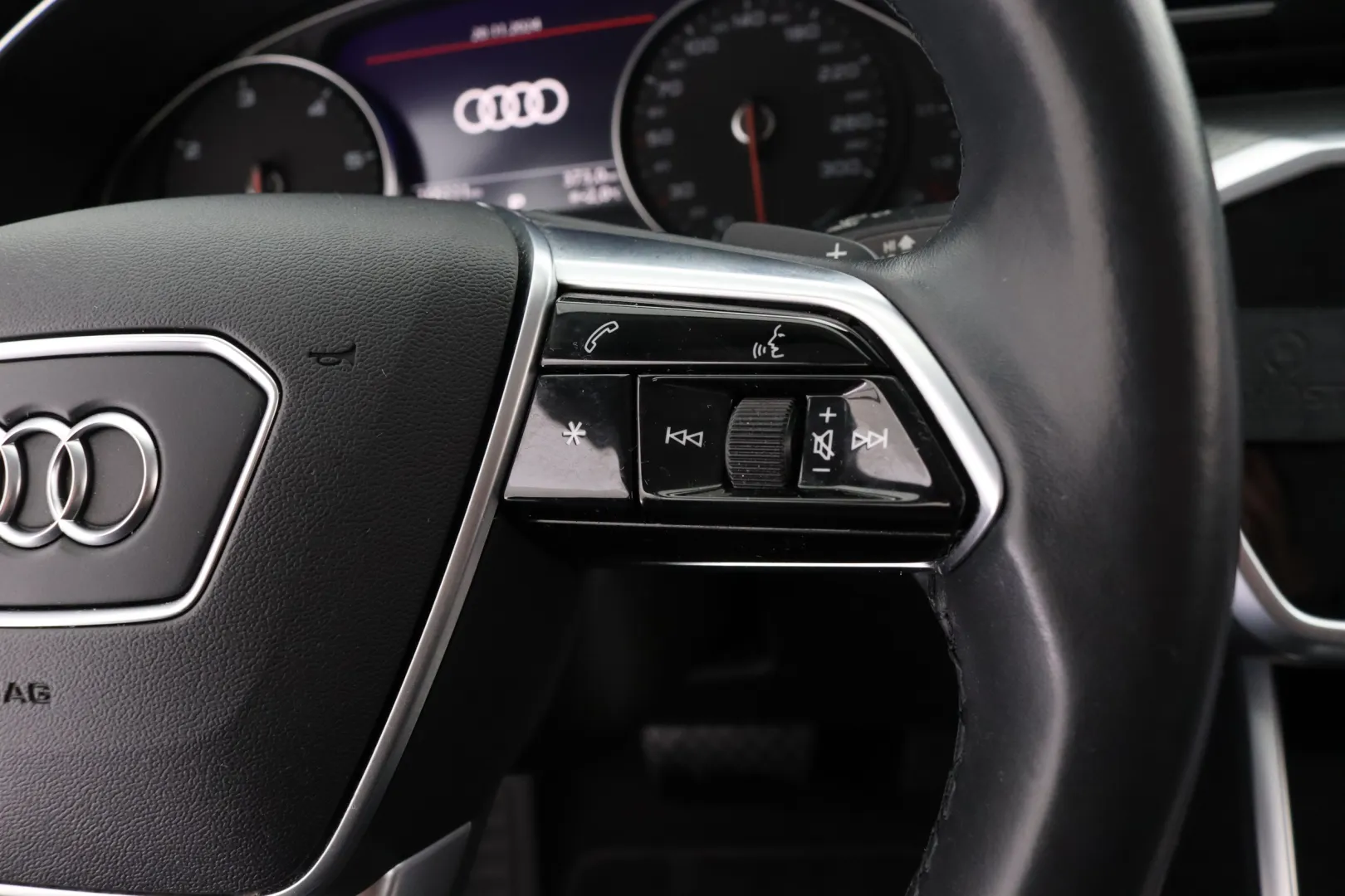 AUDI A6 FOS-326 carousel image