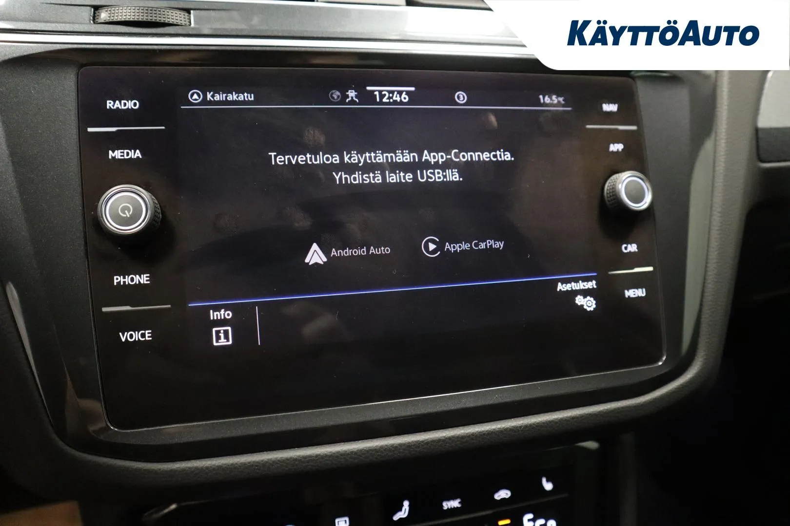 VOLKSWAGEN Tiguan MPO-842 carousel image