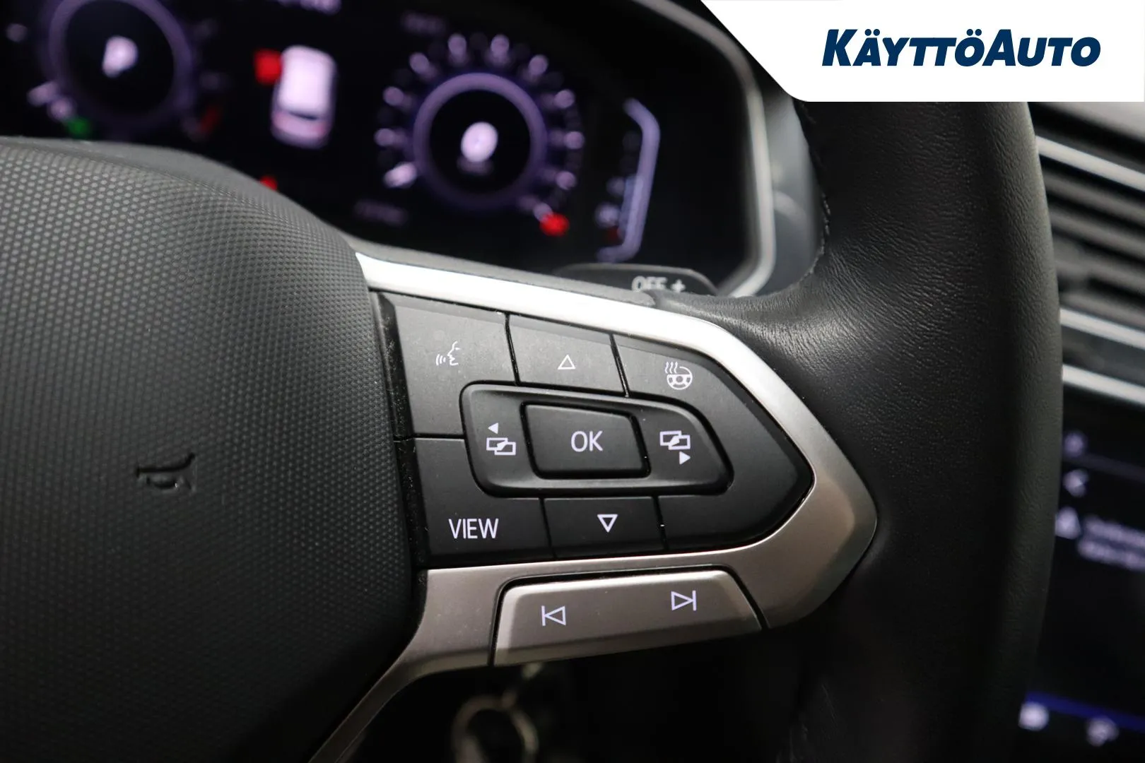 VOLKSWAGEN Tiguan MPO-842 carousel image