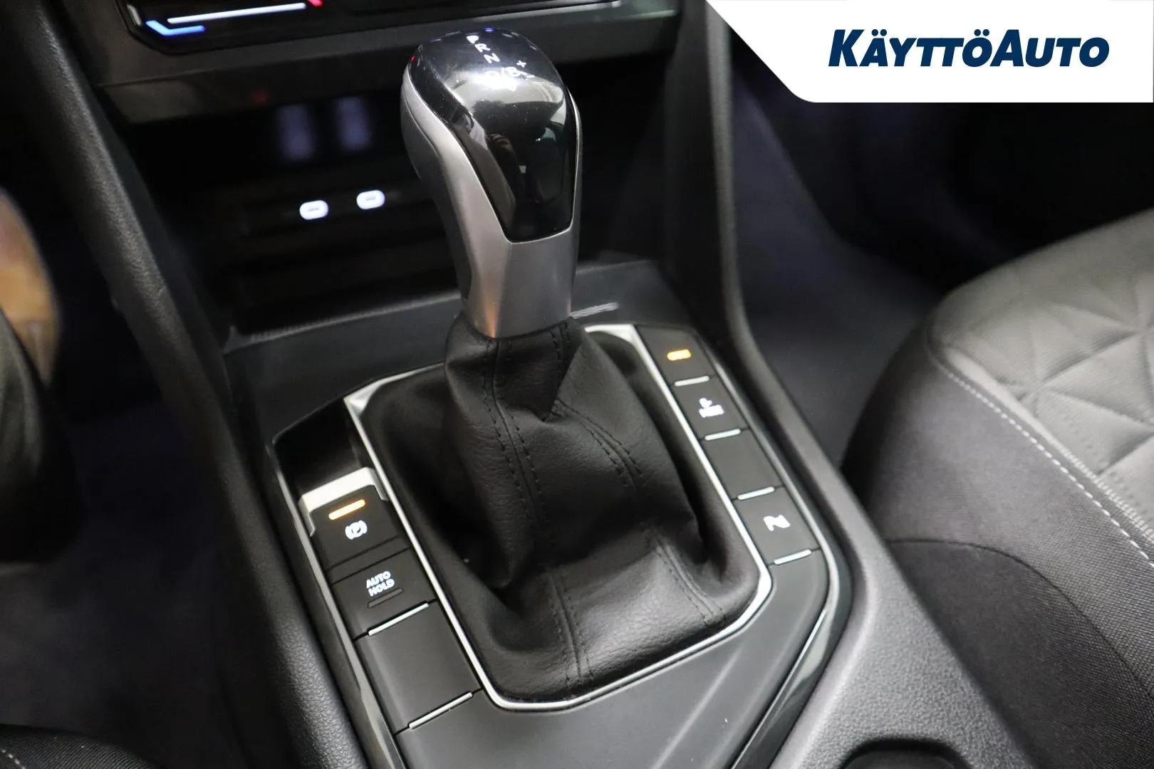 VOLKSWAGEN Tiguan MPO-842 carousel image