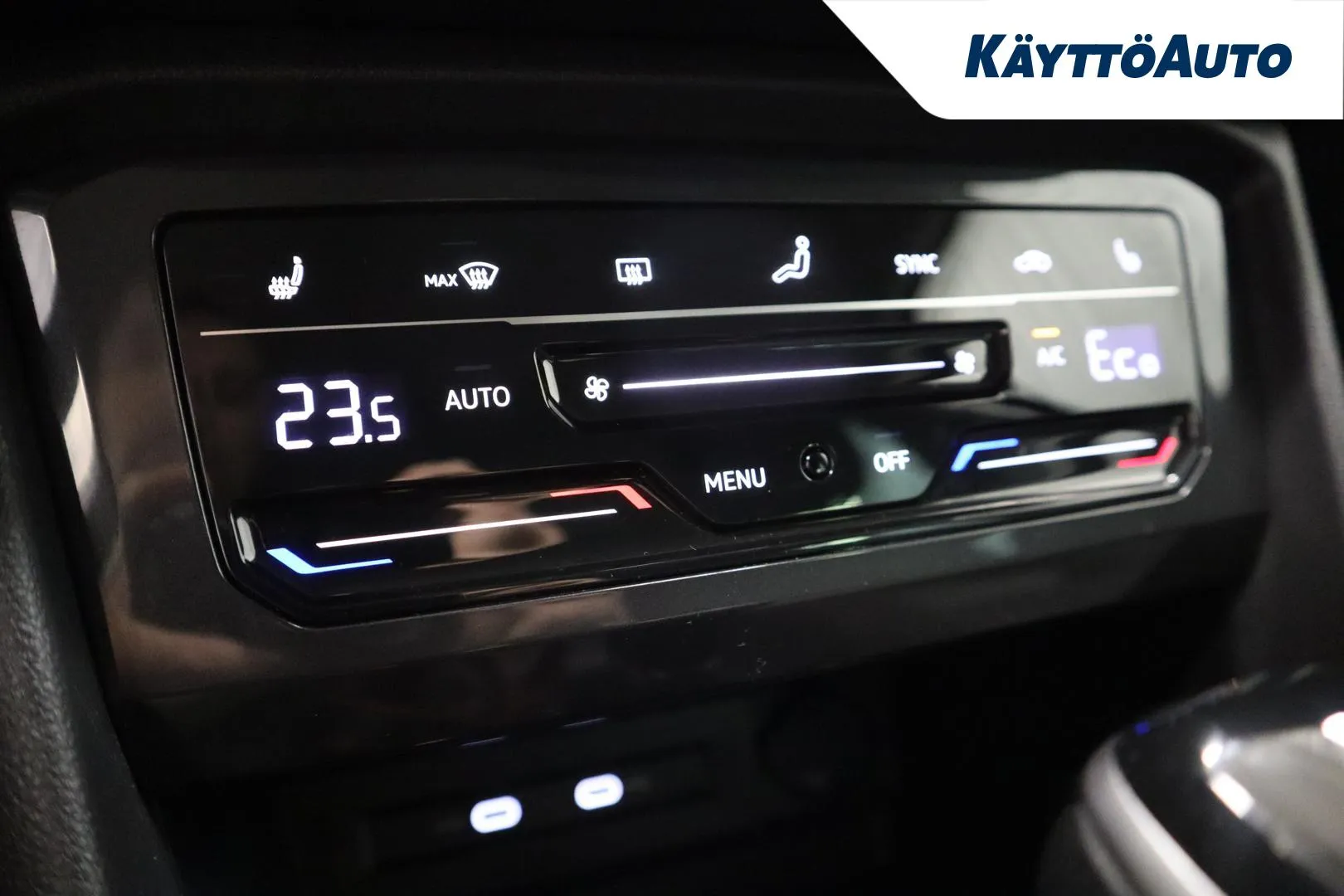 VOLKSWAGEN Tiguan MPO-842 carousel image