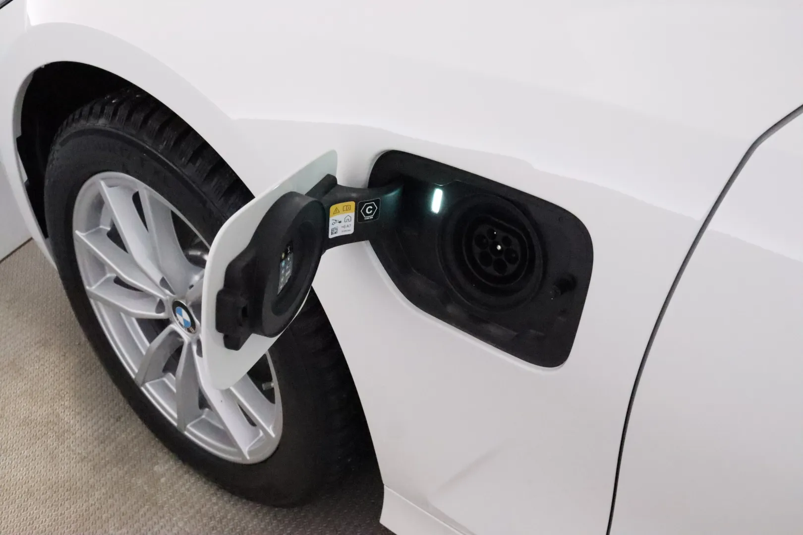 BMW 330 MPS-128 carousel image