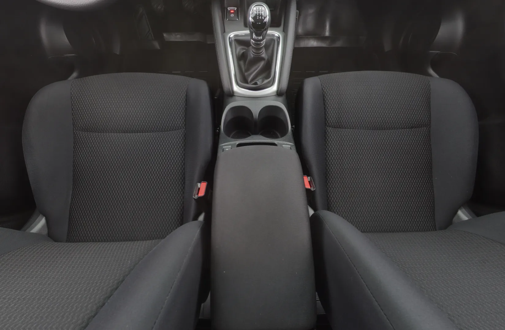 NISSAN Qashqai LNH-477 carousel image