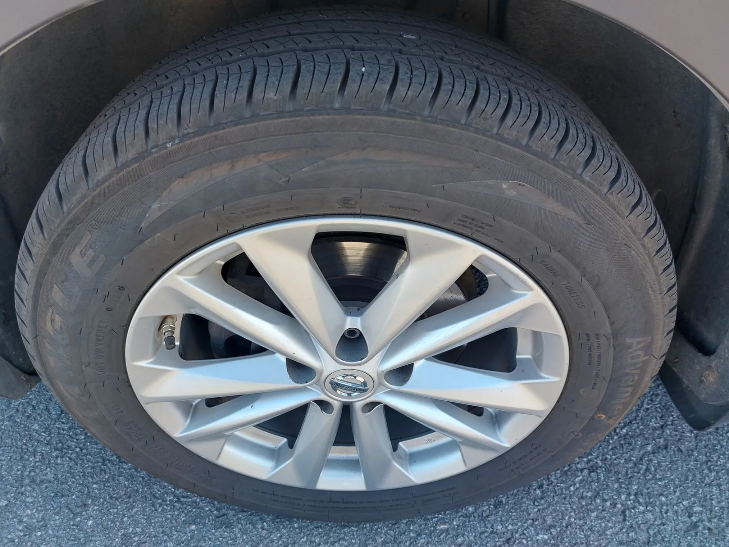 NISSAN Qashqai LNH-477 carousel image