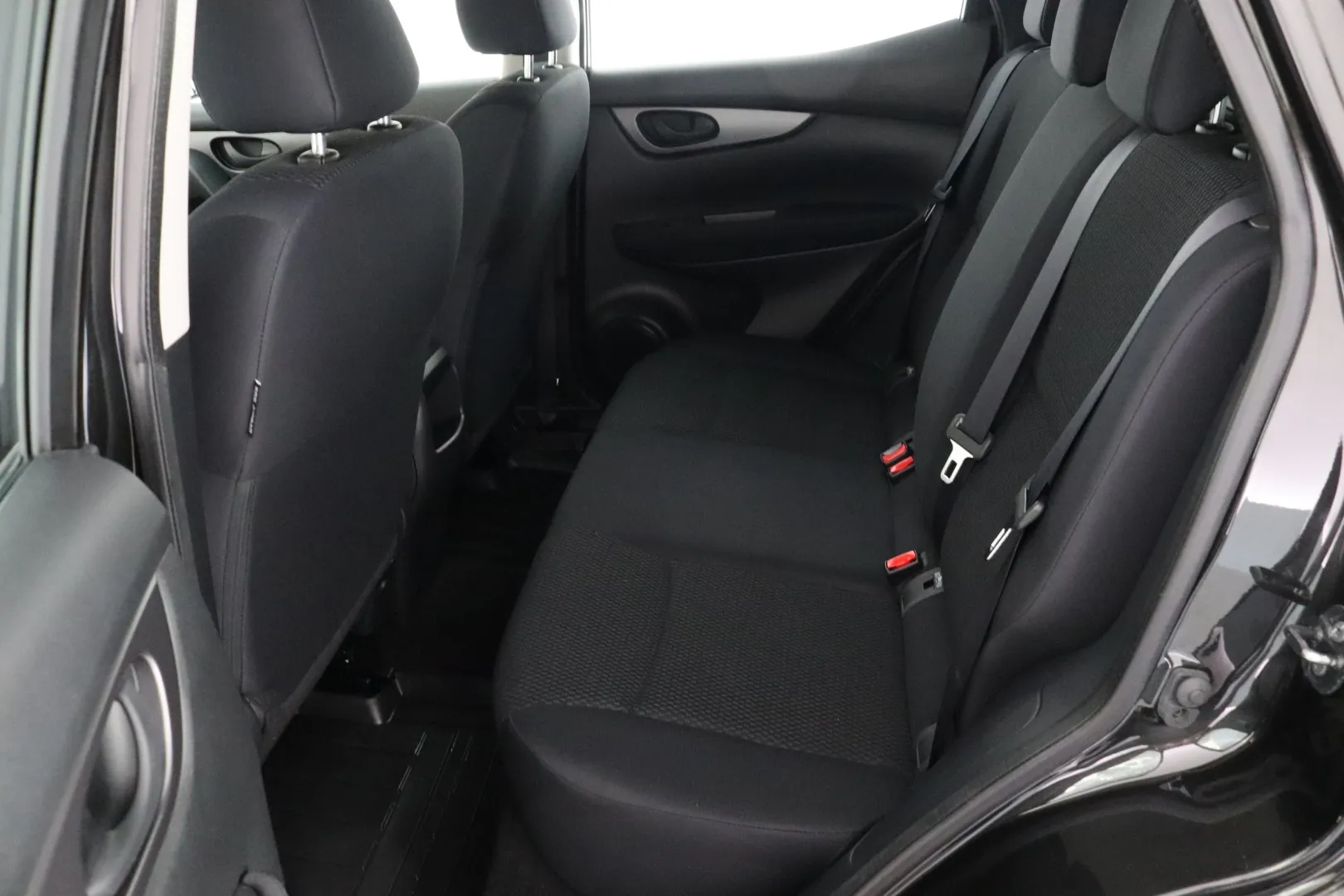 NISSAN Qashqai LNH-477 carousel image