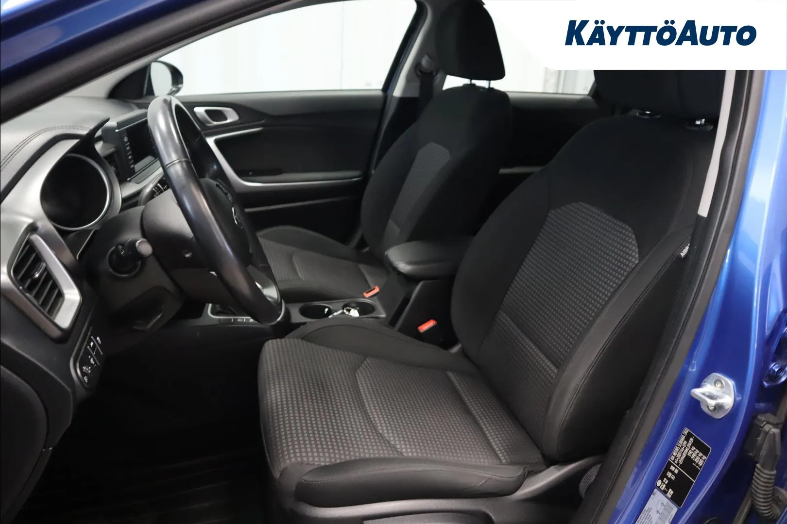 KIA Ceed RTX-518 carousel image