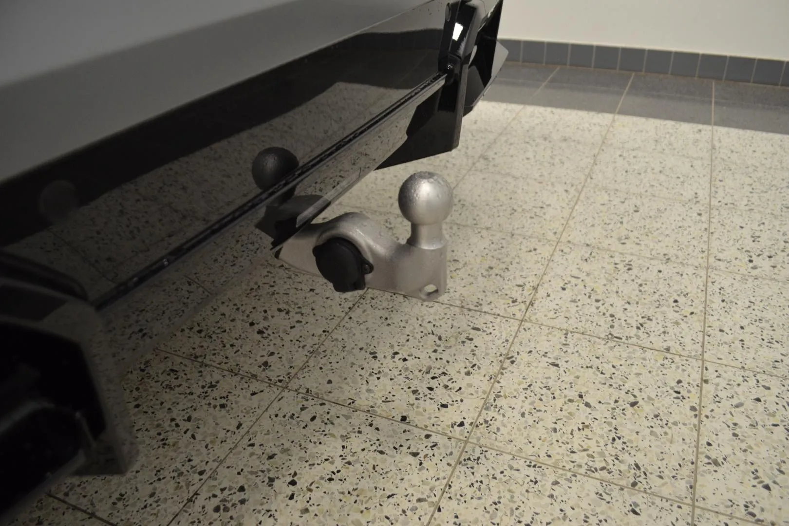 BMW iX RVT-614 carousel image