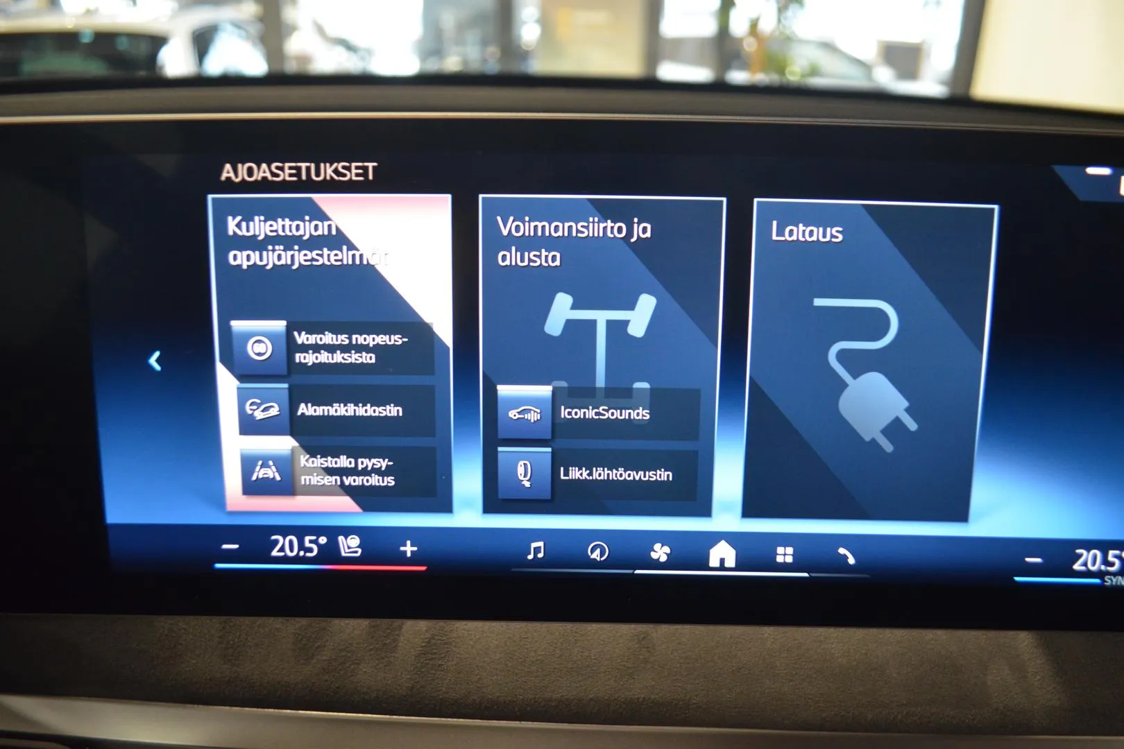 BMW iX RVT-614 carousel image