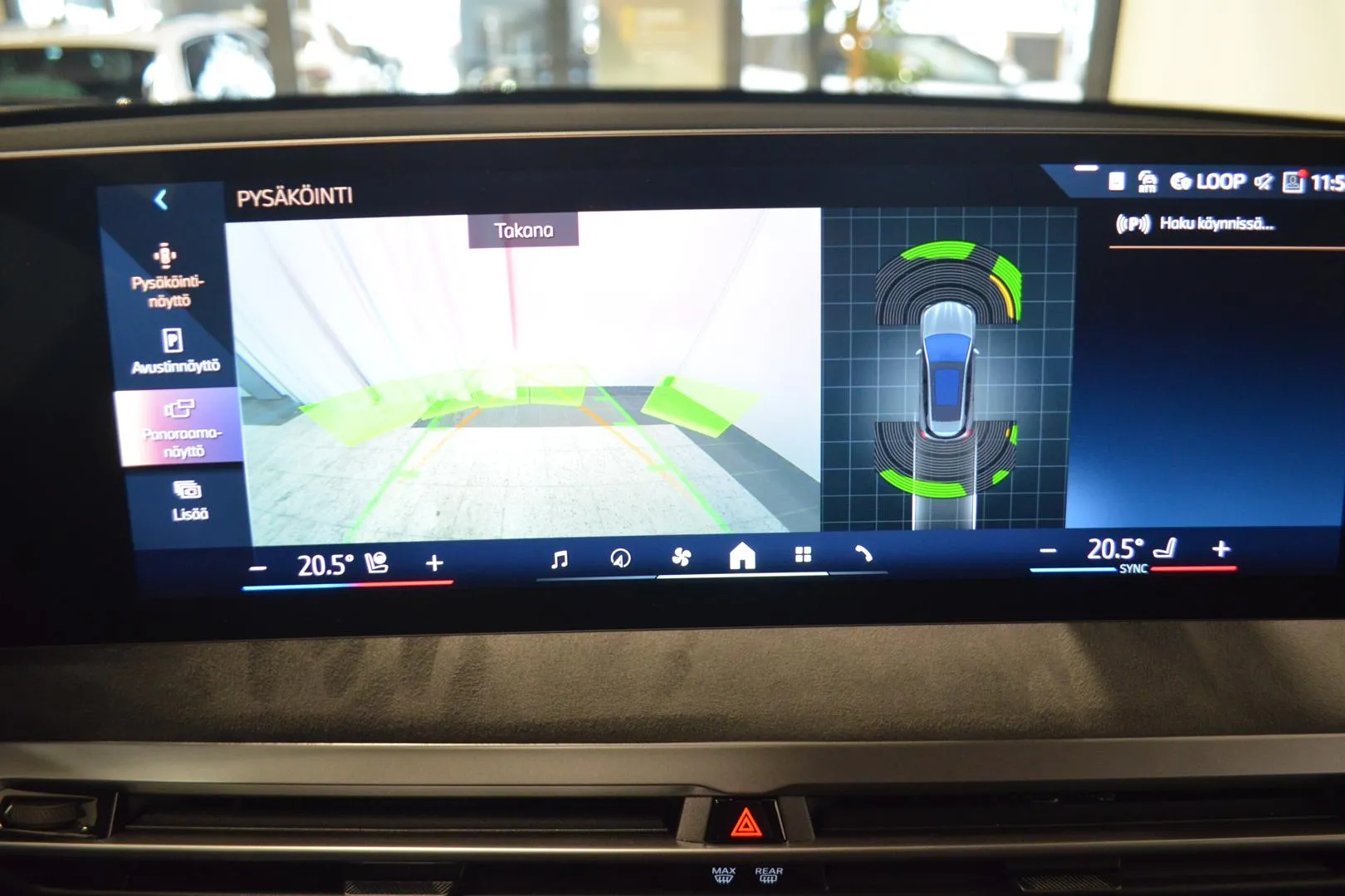 BMW iX RVT-614 carousel image