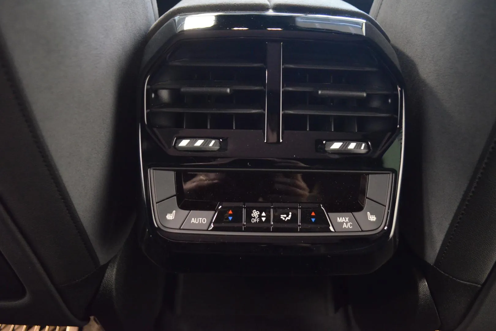 BMW iX RVT-614 carousel image