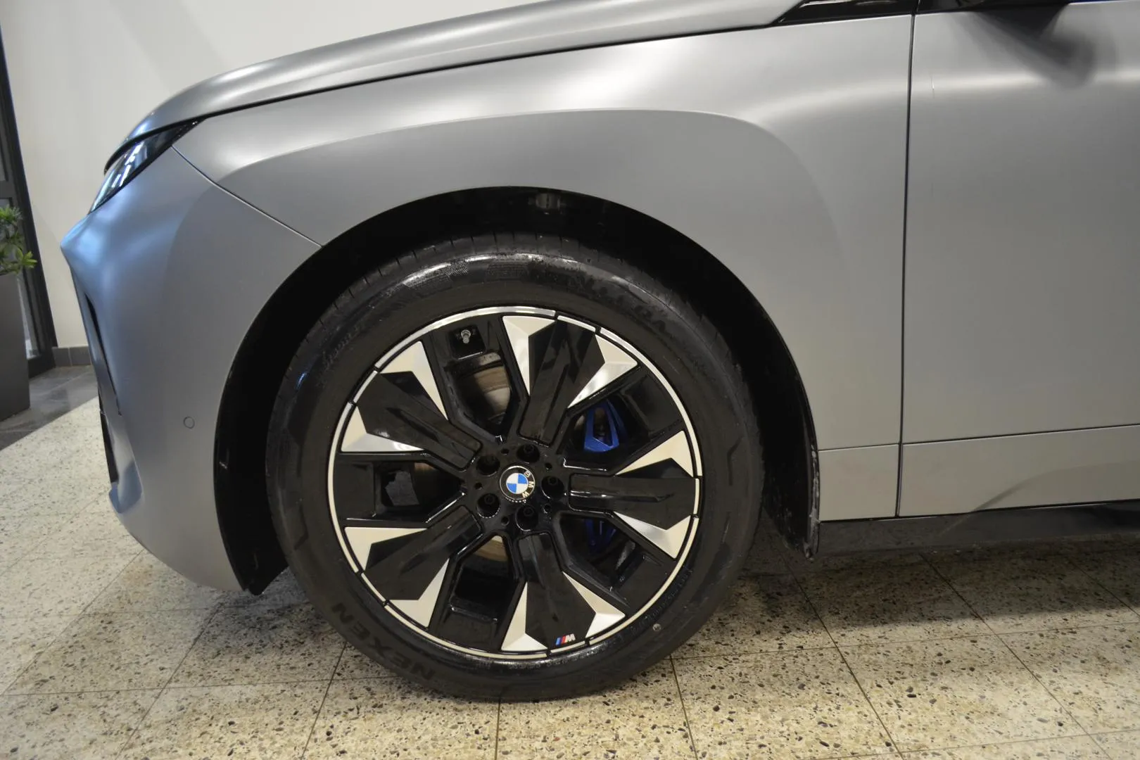 BMW iX RVT-614 carousel image