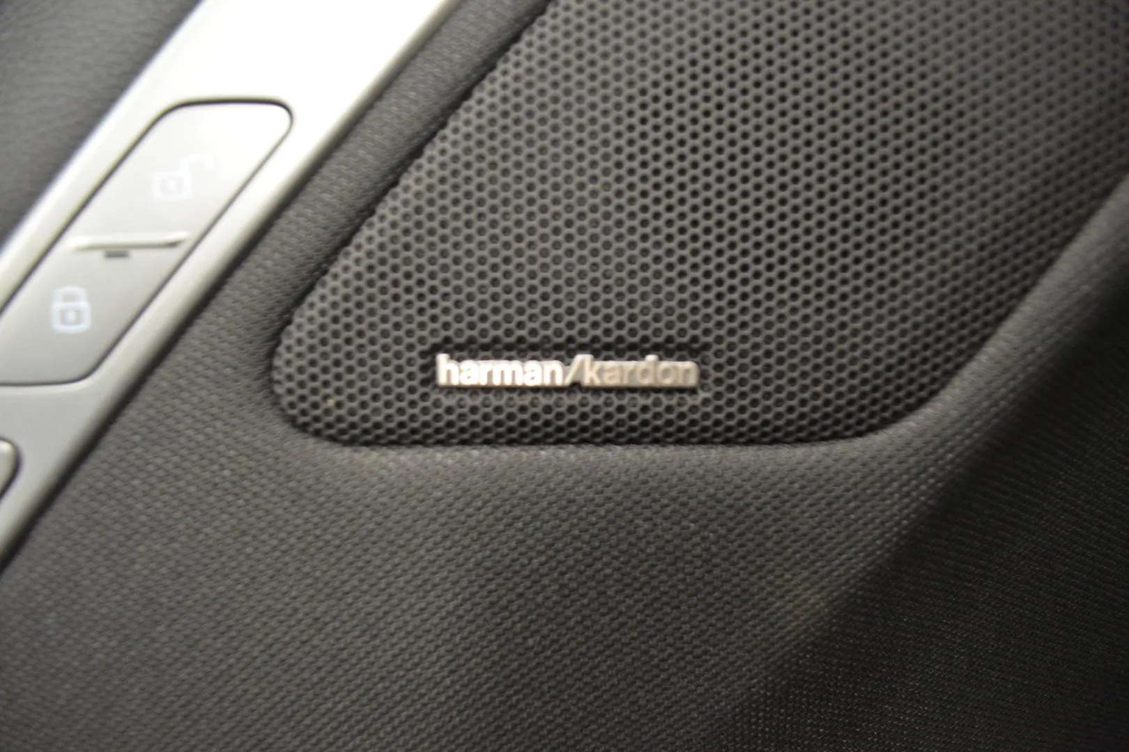 BMW iX RVT-614 carousel image