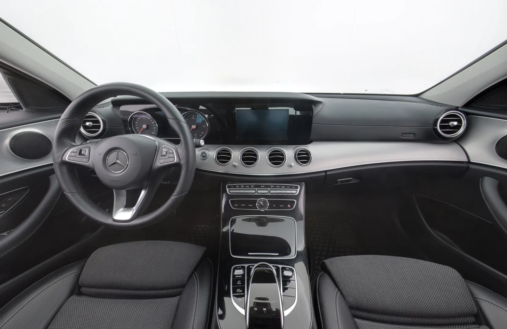 MERCEDES-BENZ E FOH-327 carousel image