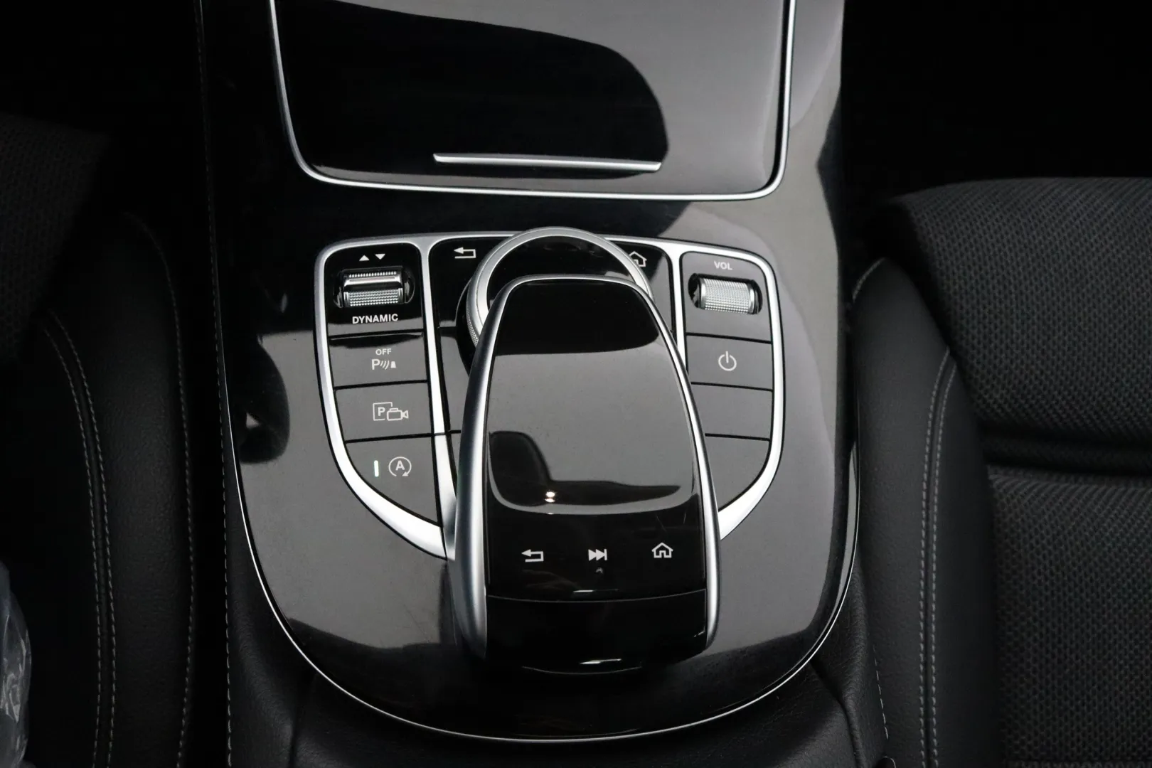 MERCEDES-BENZ E FOH-327 carousel image
