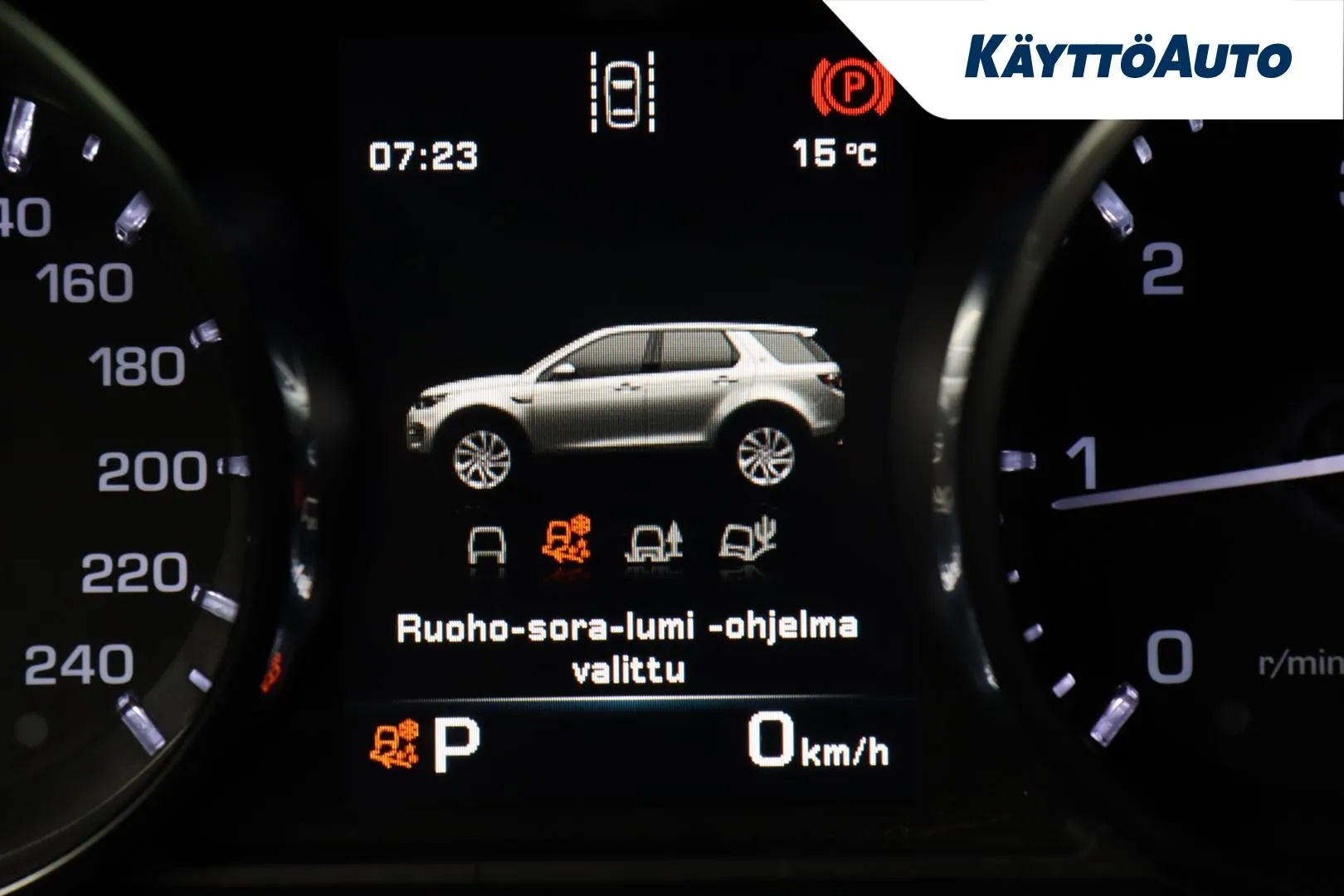 LAND ROVER Discovery Sport SZM-361 carousel image
