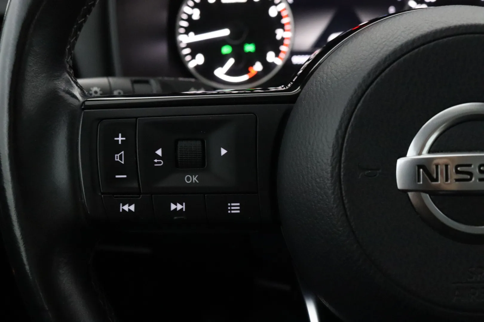 NISSAN Qashqai MOH-522 carousel image