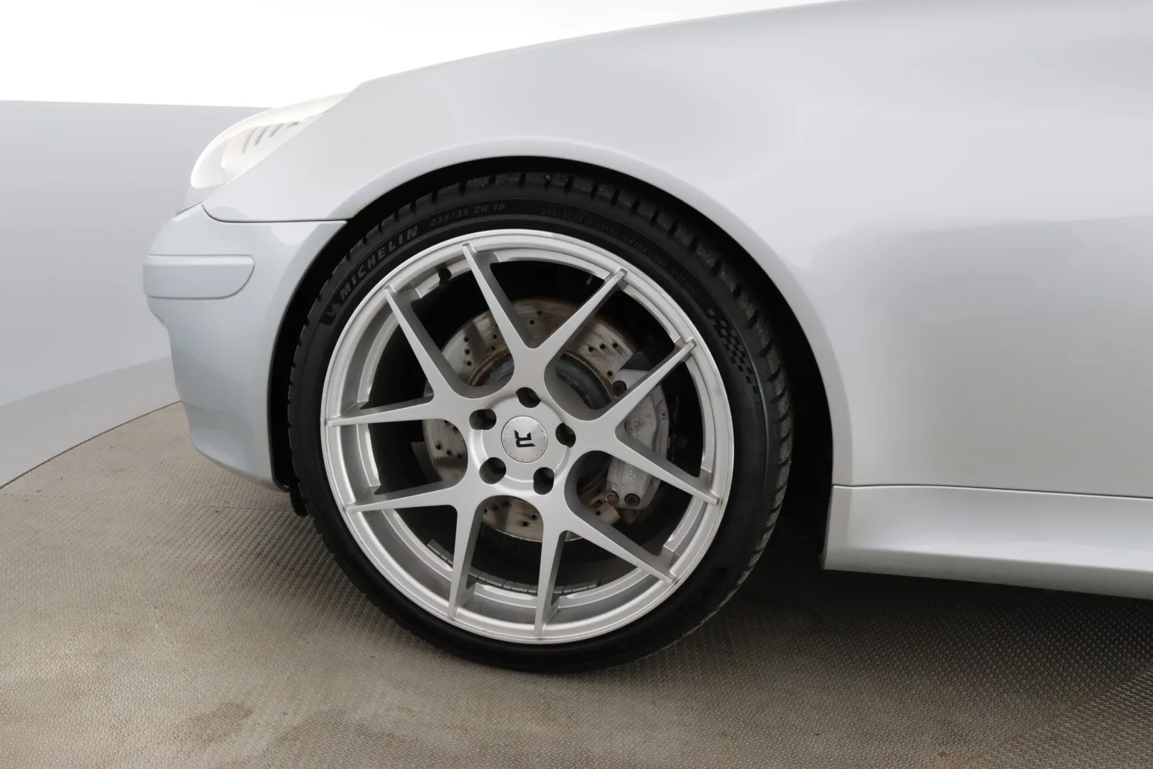 MERCEDES-BENZ SLK LMI-409 carousel image