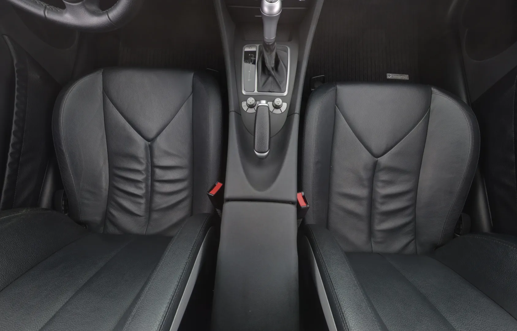 MERCEDES-BENZ SLK LMI-409 carousel image
