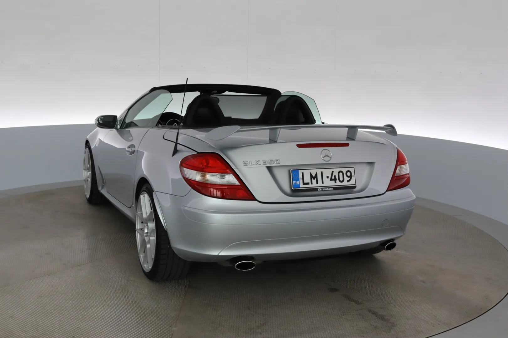 MERCEDES-BENZ SLK LMI-409 carousel image