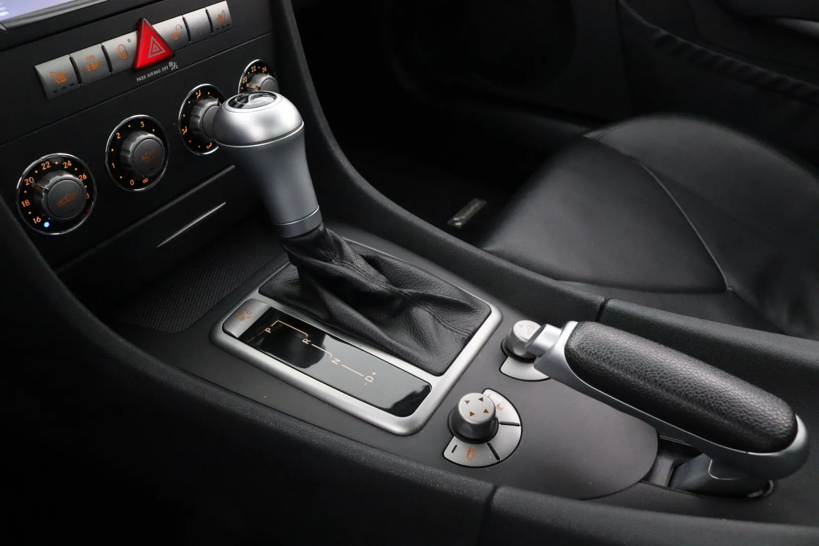 MERCEDES-BENZ SLK LMI-409 carousel image
