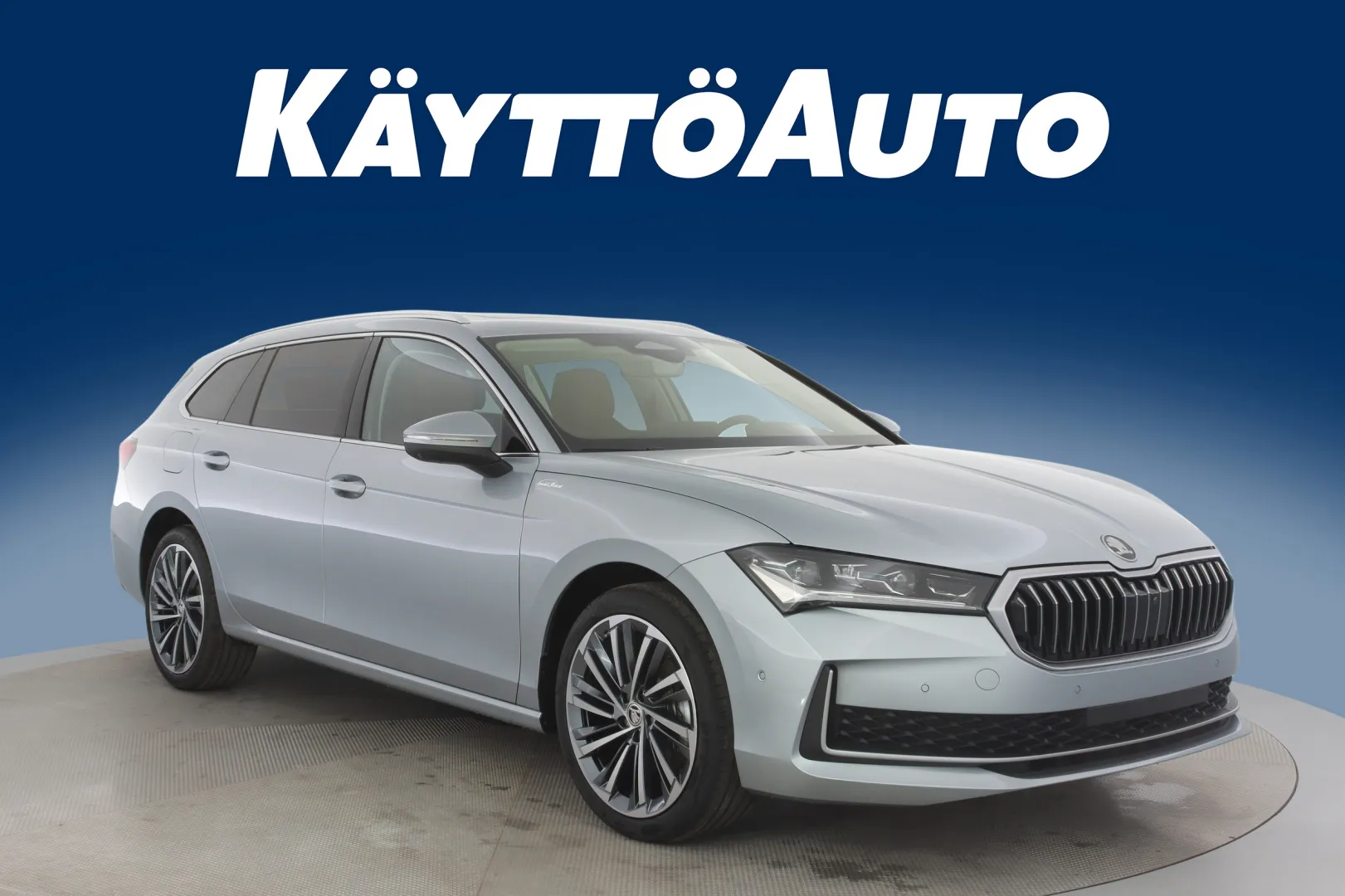 Skoda Superb EVC-179 carousel image