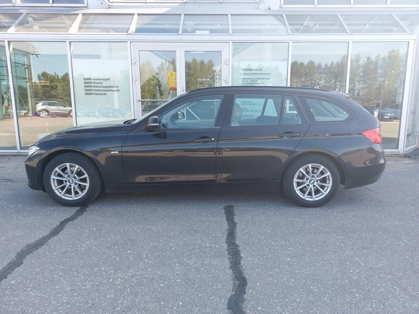 BMW 318 CKH-800 carousel image