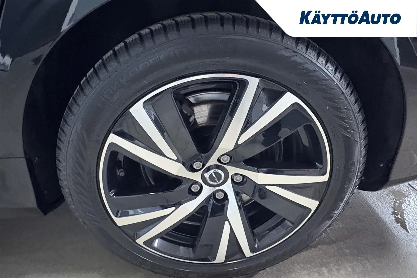 VOLVO S90 NNM-735 carousel image