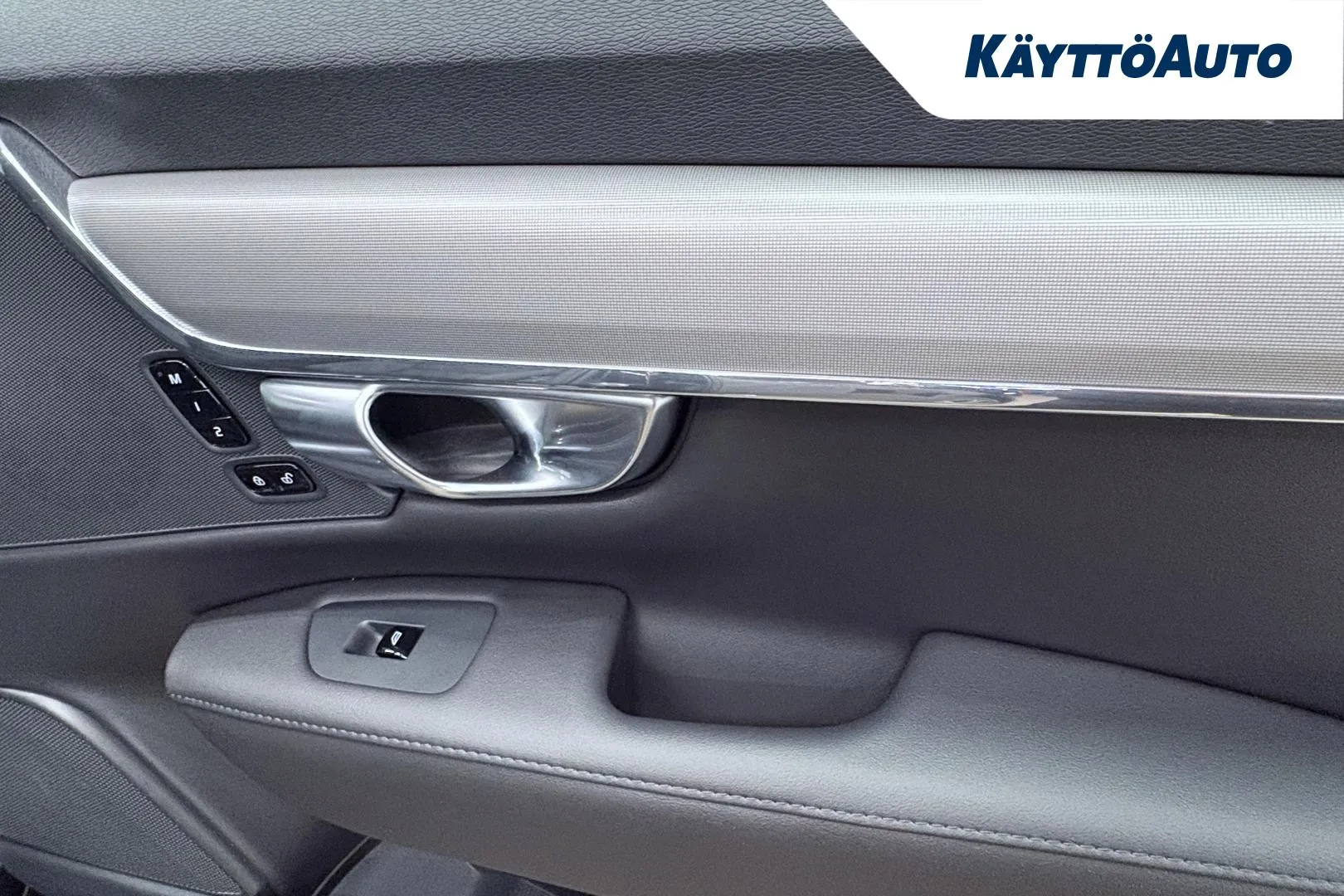 VOLVO S90 NNM-735 carousel image