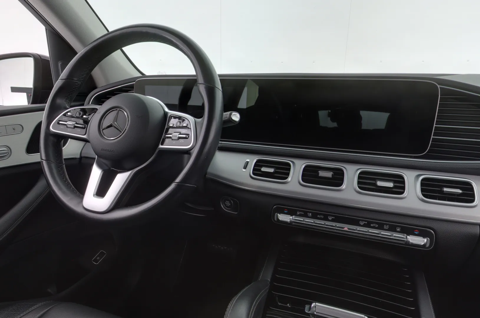 MERCEDES-BENZ GLE CPJ-491 carousel image