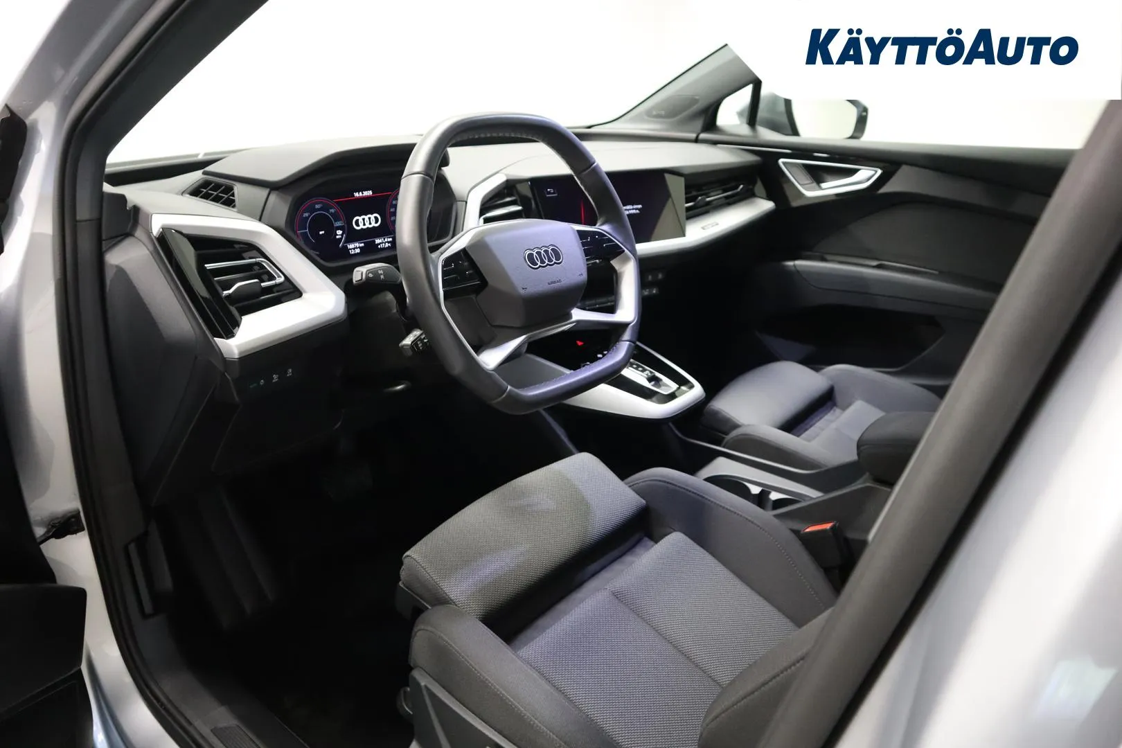 Audi Q4 e-tron FRT-141 carousel image