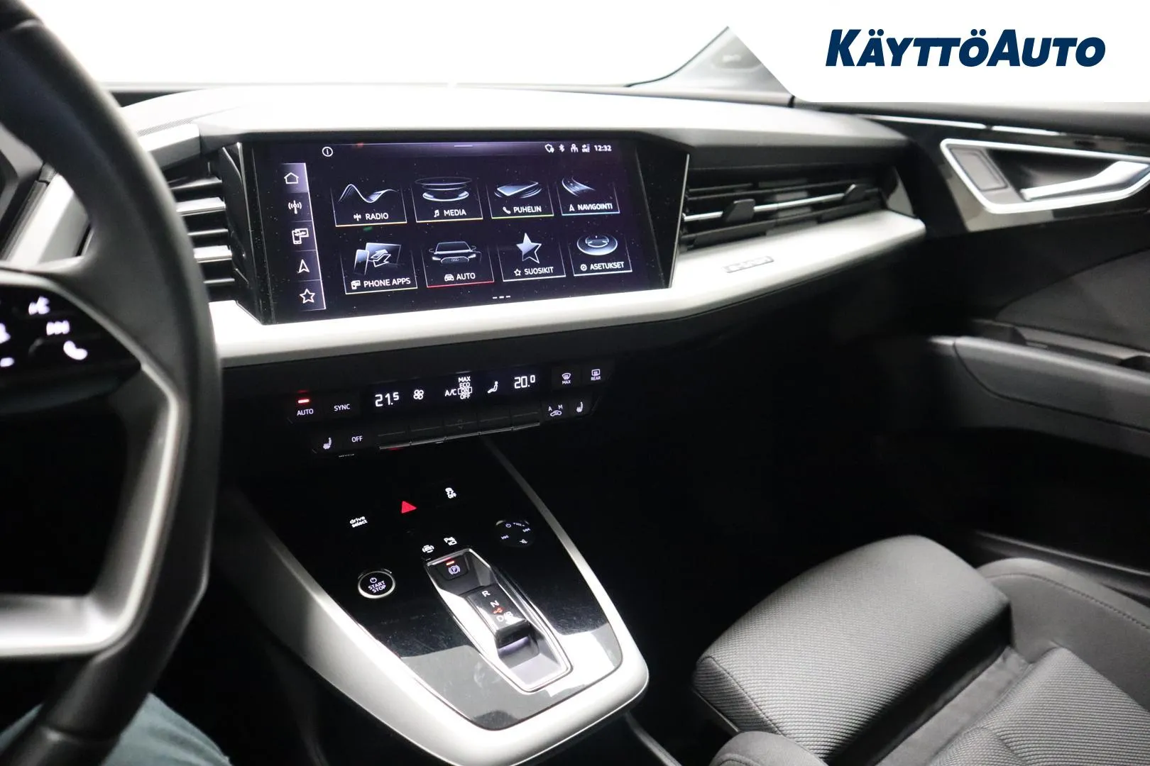 Audi Q4 e-tron FRT-141 carousel image