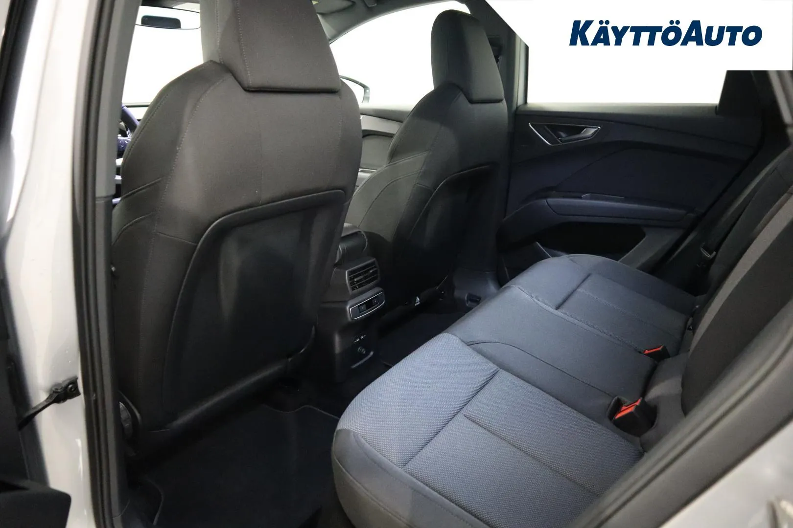 Audi Q4 e-tron FRT-141 carousel image