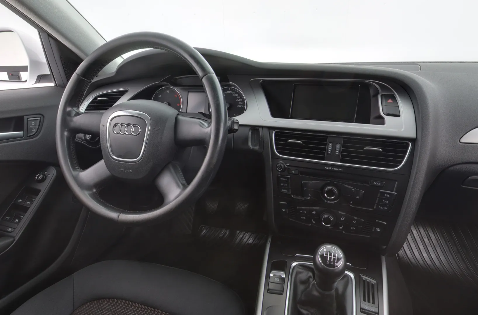 AUDI A4 allroad quattro JHT-930 carousel image