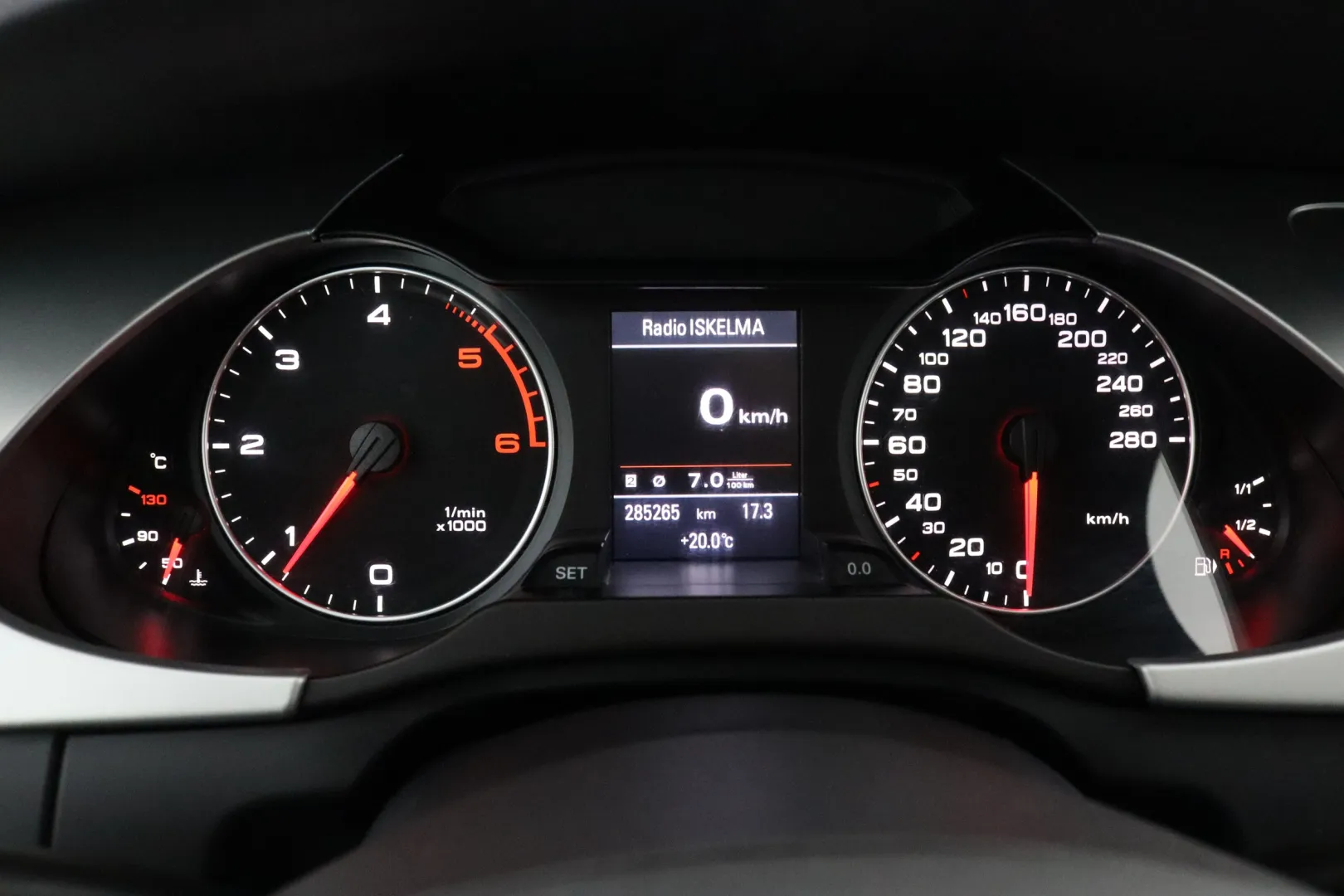 AUDI A4 allroad quattro JHT-930 carousel image