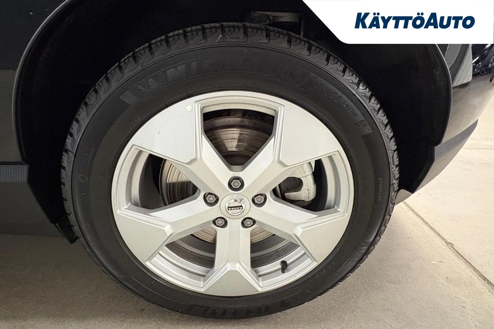 VOLVO EX30 XST-410 carousel image